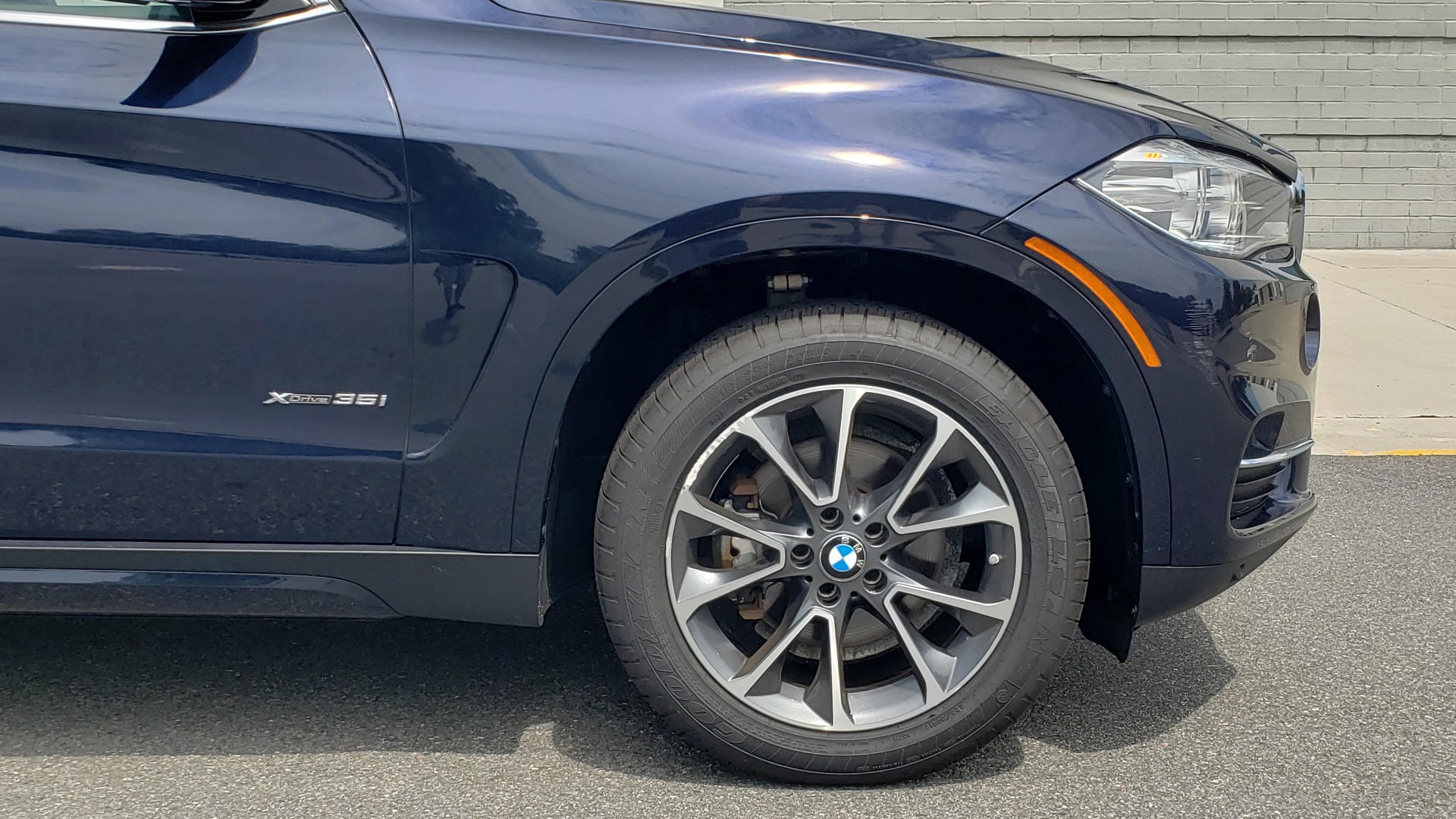 Used 2018 BMW X5 XDRIVE35I PREMIUM / LUXURY / DRVR ASST / HUD / LANE WARNING / REARVIEW for sale Sold at Formula Imports in Charlotte NC 28227 86