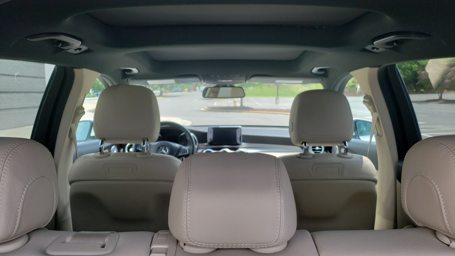 Used 2018 Mercedes-Benz GLC 300 PREMIUM 4MATIC / PANO-ROOF / BURMESTER / REARVIEW for sale Sold at Formula Imports in Charlotte NC 28227 16