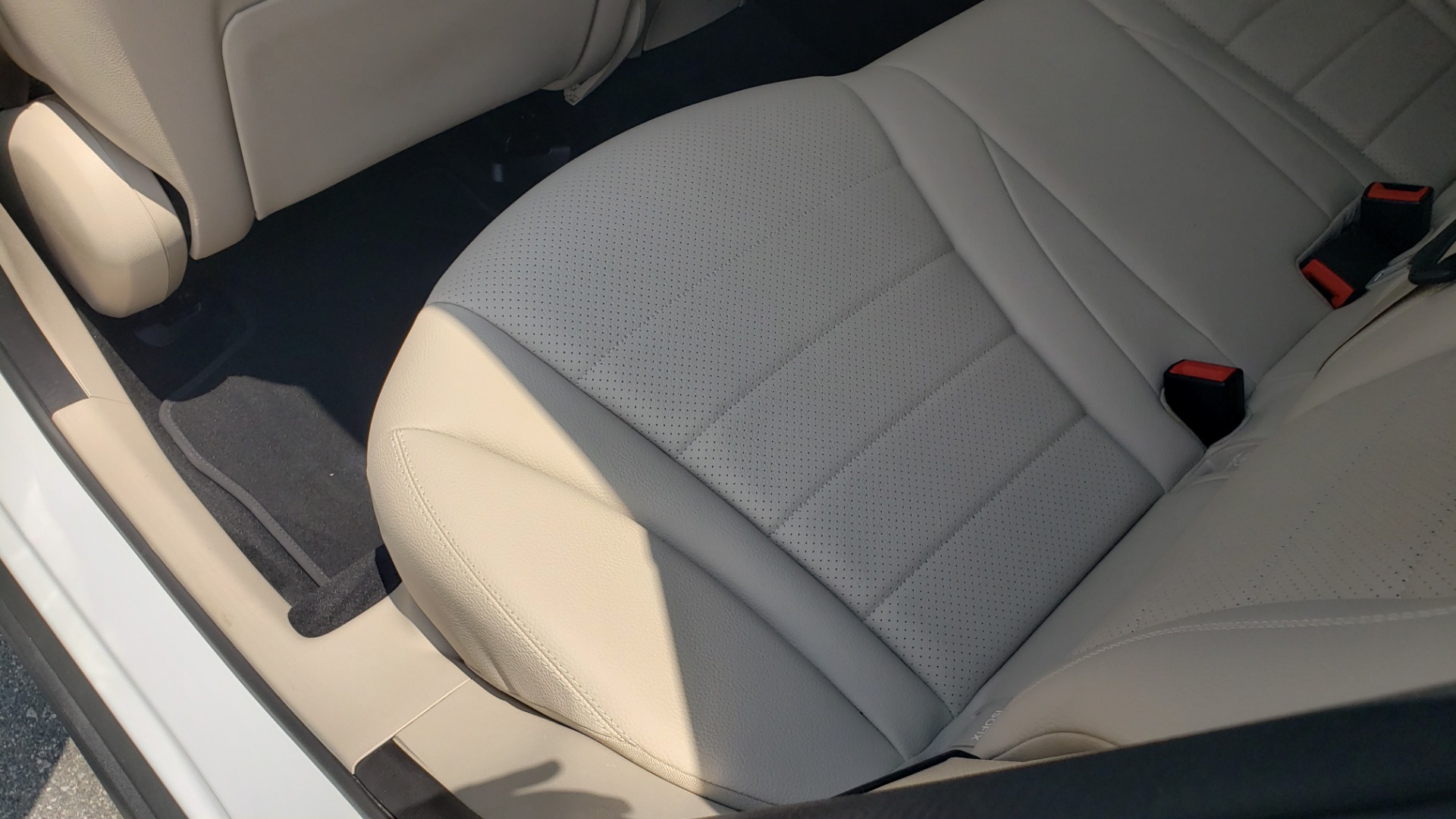 Used 2018 Mercedes-Benz GLC 300 PREMIUM 4MATIC / PANO-ROOF / BURMESTER / REARVIEW for sale Sold at Formula Imports in Charlotte NC 28227 60