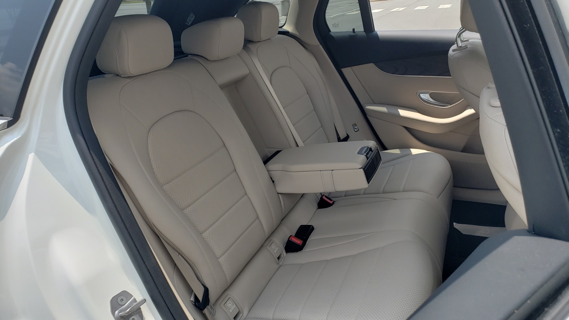 Used 2018 Mercedes-Benz GLC 300 PREMIUM 4MATIC / PANO-ROOF / BURMESTER / REARVIEW for sale Sold at Formula Imports in Charlotte NC 28227 71