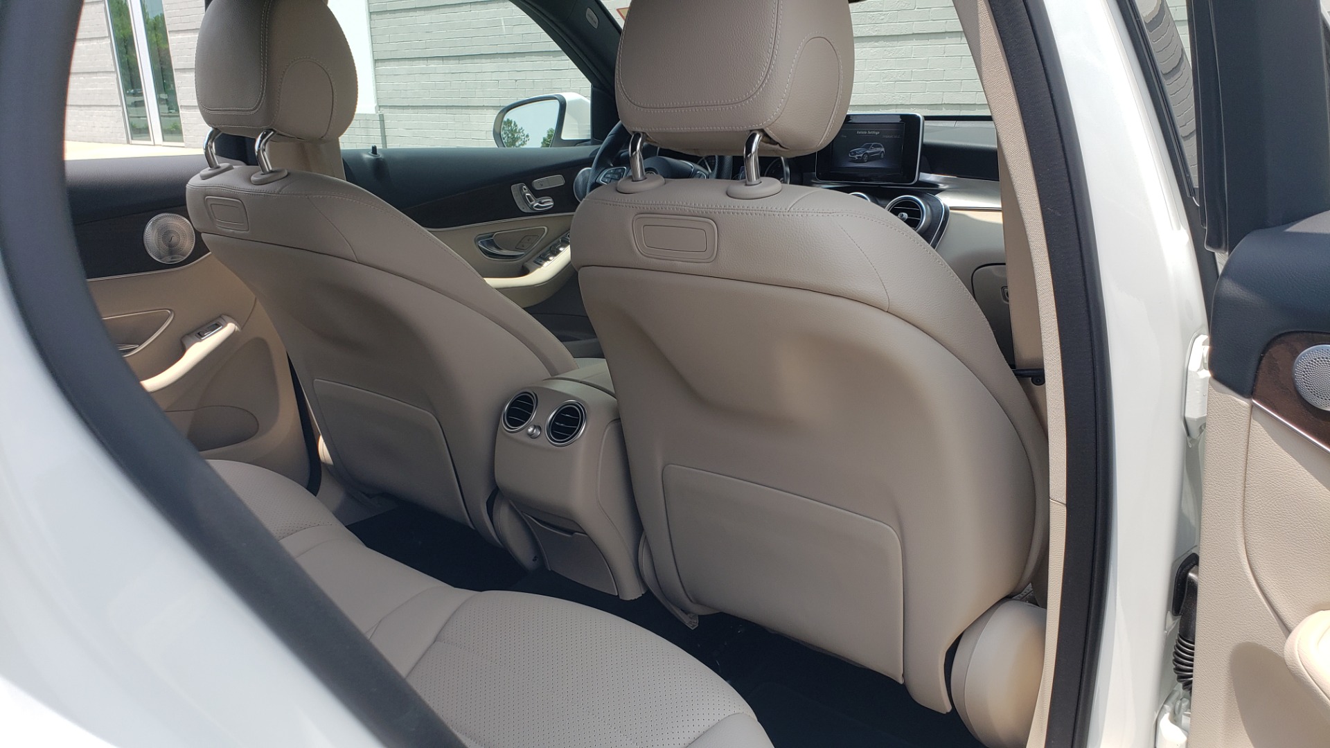Used 2018 Mercedes-Benz GLC 300 PREMIUM 4MATIC / PANO-ROOF / BURMESTER / REARVIEW for sale Sold at Formula Imports in Charlotte NC 28227 73