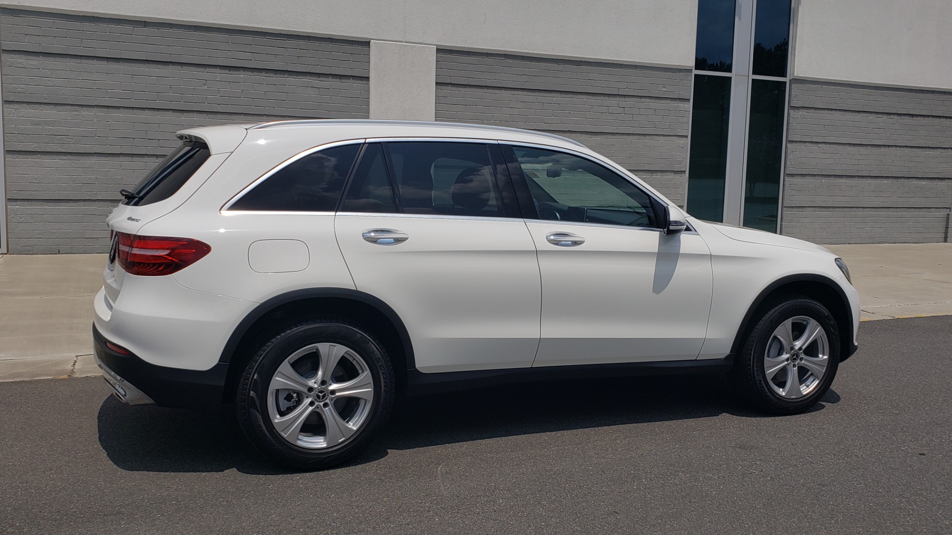 Used 2018 Mercedes-Benz GLC 300 PREMIUM 4MATIC / PANO-ROOF / BURMESTER / REARVIEW for sale Sold at Formula Imports in Charlotte NC 28227 8