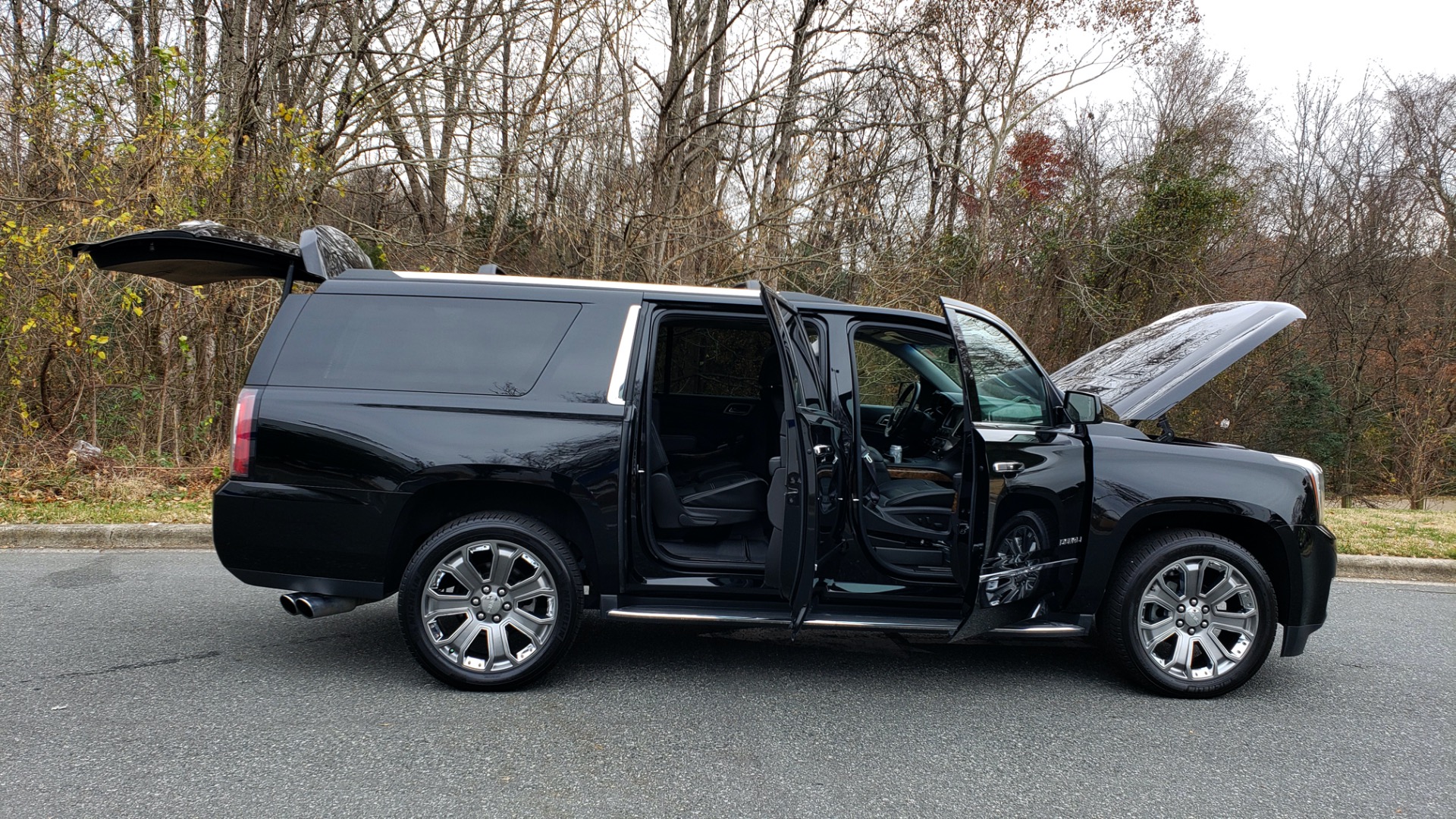 Used 2016 GMC YUKON XL DENALI 4WD / NAV / OPEN ROAD / SUNROOF / ENTERTAIN for sale Sold at Formula Imports in Charlotte NC 28227 15