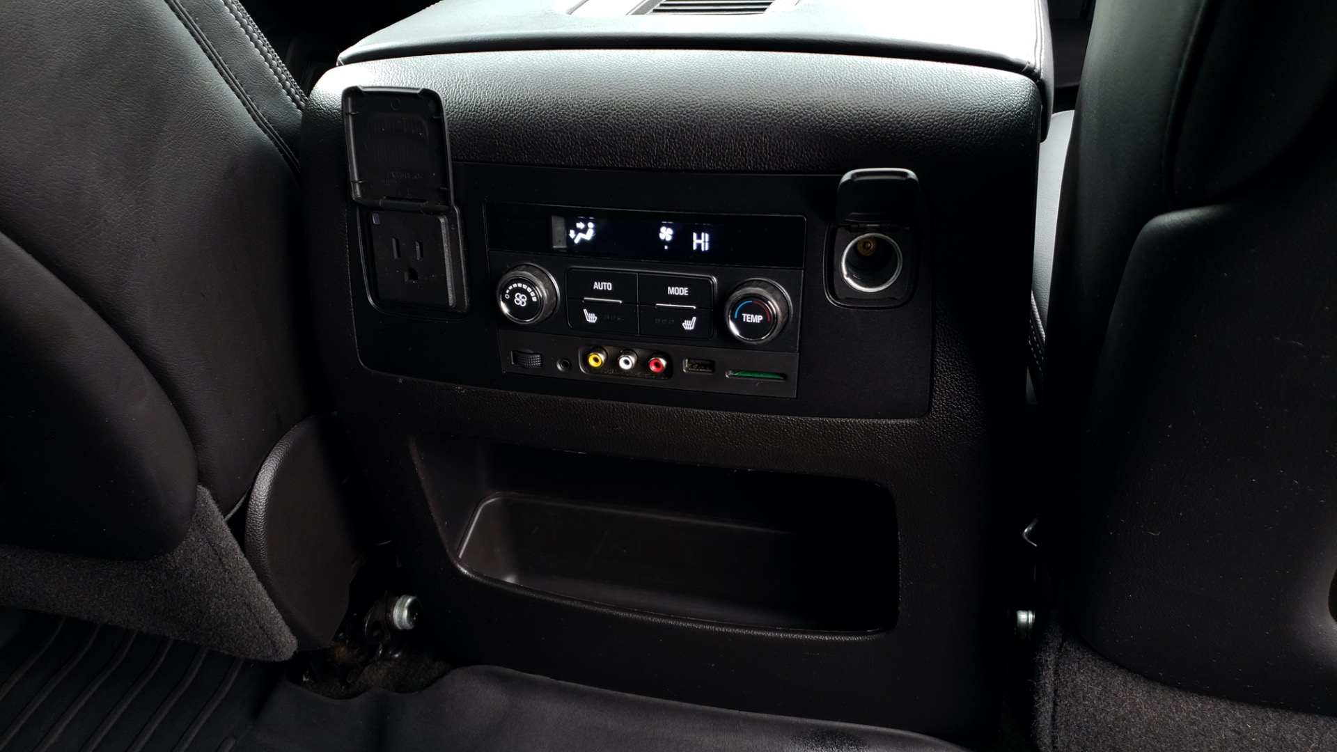 Used 2016 GMC YUKON XL DENALI 4WD / NAV / OPEN ROAD / SUNROOF / ENTERTAIN for sale Sold at Formula Imports in Charlotte NC 28227 81