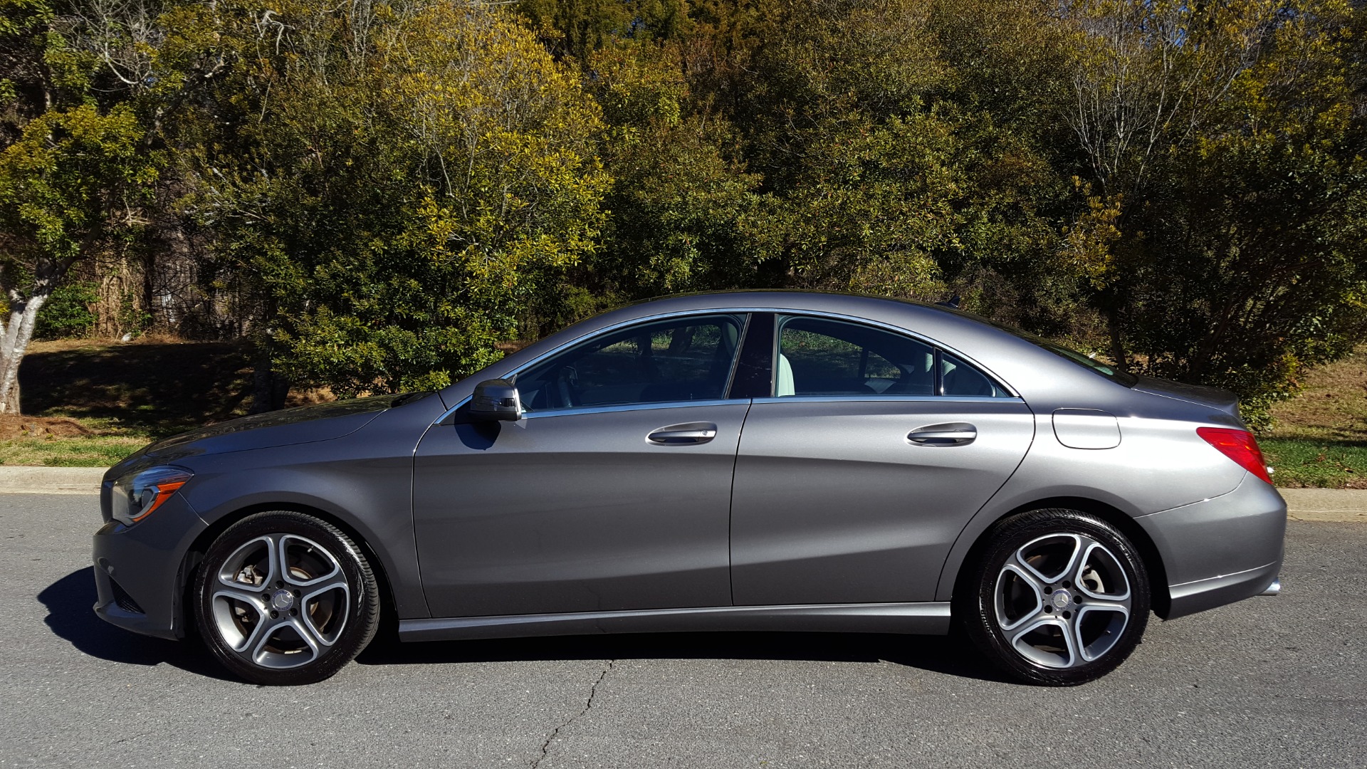 Used 2014 Mercedes-Benz CLA-CLASS CLA 250 / NAV / PANO-ROOF / BLIND SPOT ASSIST / XENON HEADLIGHTS for sale Sold at Formula Imports in Charlotte NC 28227 2