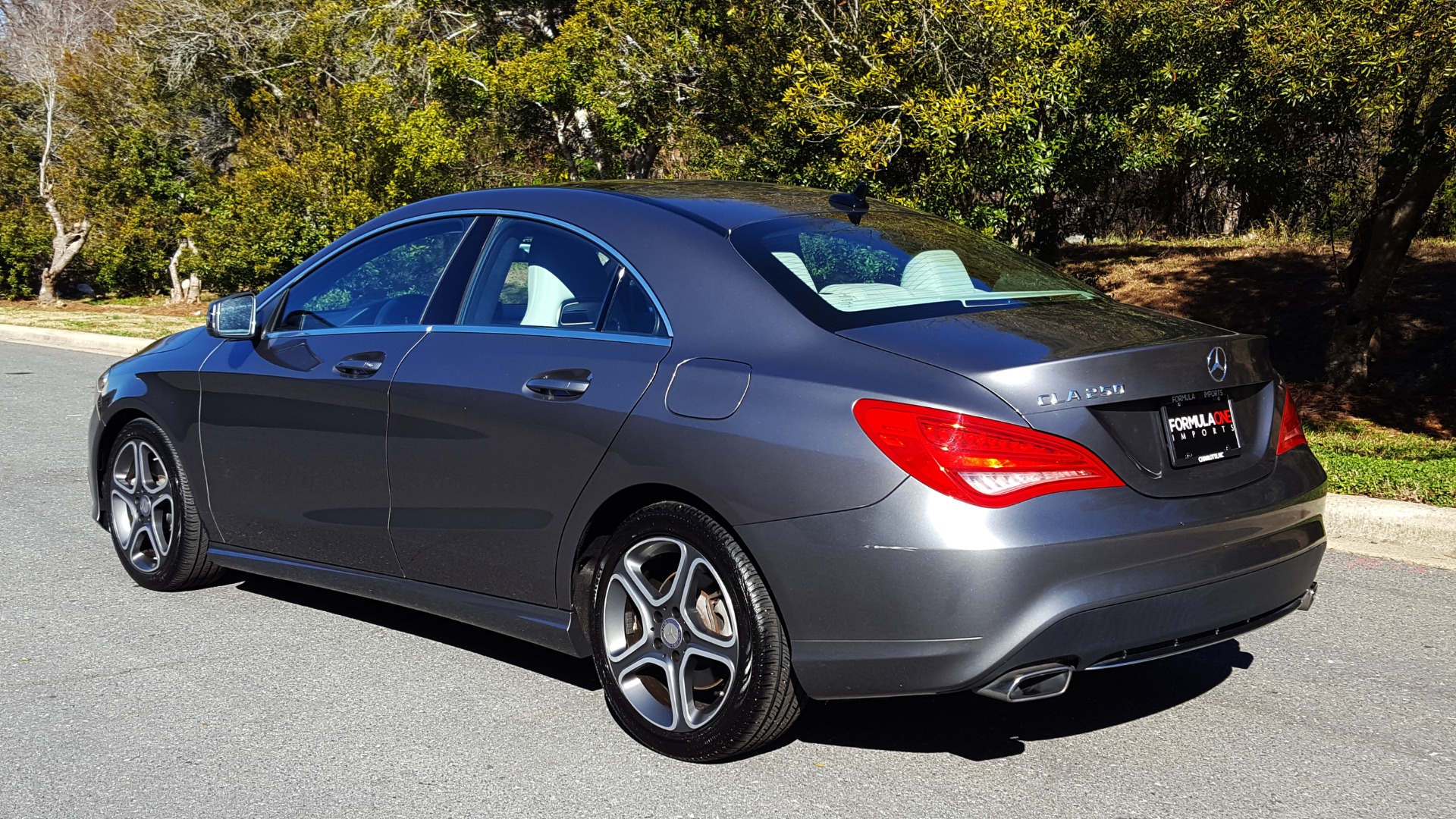 Used 2014 Mercedes-Benz CLA-CLASS CLA 250 / NAV / PANO-ROOF / BLIND SPOT ASSIST / XENON HEADLIGHTS for sale Sold at Formula Imports in Charlotte NC 28227 3