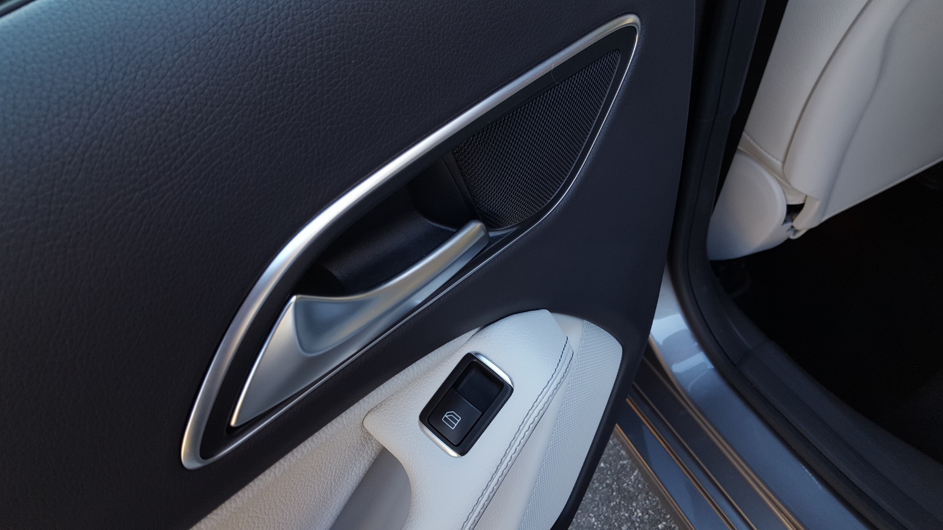 Used 2014 Mercedes-Benz CLA-CLASS CLA 250 / NAV / PANO-ROOF / BLIND SPOT ASSIST / XENON HEADLIGHTS for sale Sold at Formula Imports in Charlotte NC 28227 48