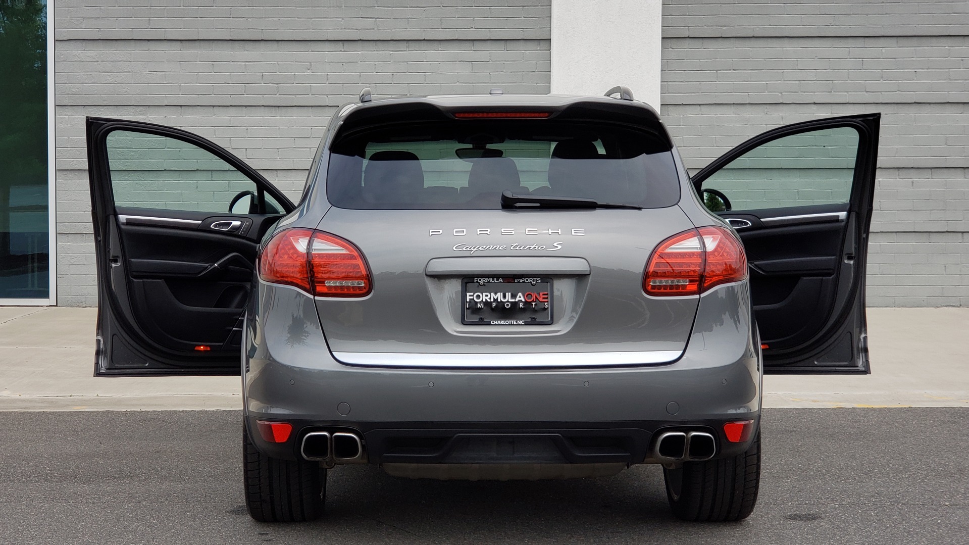 Used 2014 Porsche CAYENNE TURBO S / AWD / NAV / BOSE / PANO-ROOF / LCA / REARVIEW for sale Sold at Formula Imports in Charlotte NC 28227 32