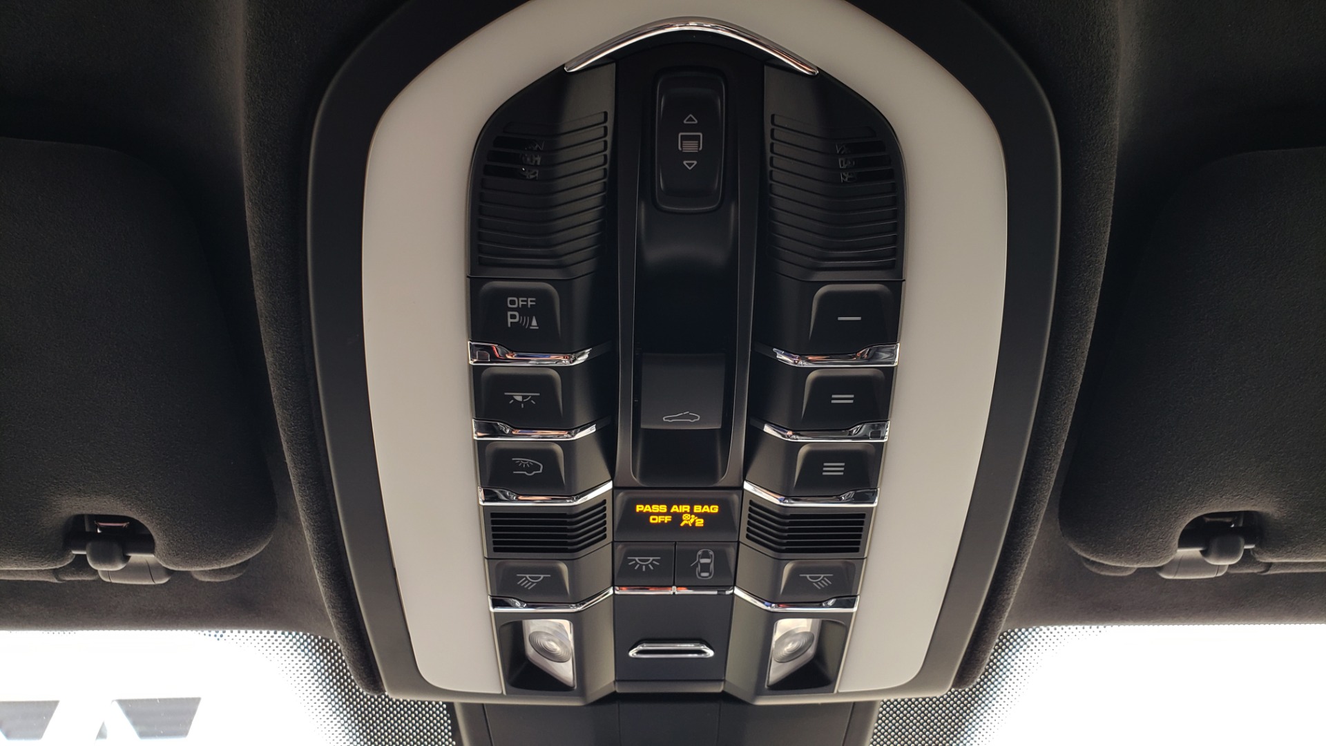 Used 2014 Porsche CAYENNE TURBO S / AWD / NAV / BOSE / PANO-ROOF / LCA / REARVIEW for sale Sold at Formula Imports in Charlotte NC 28227 64