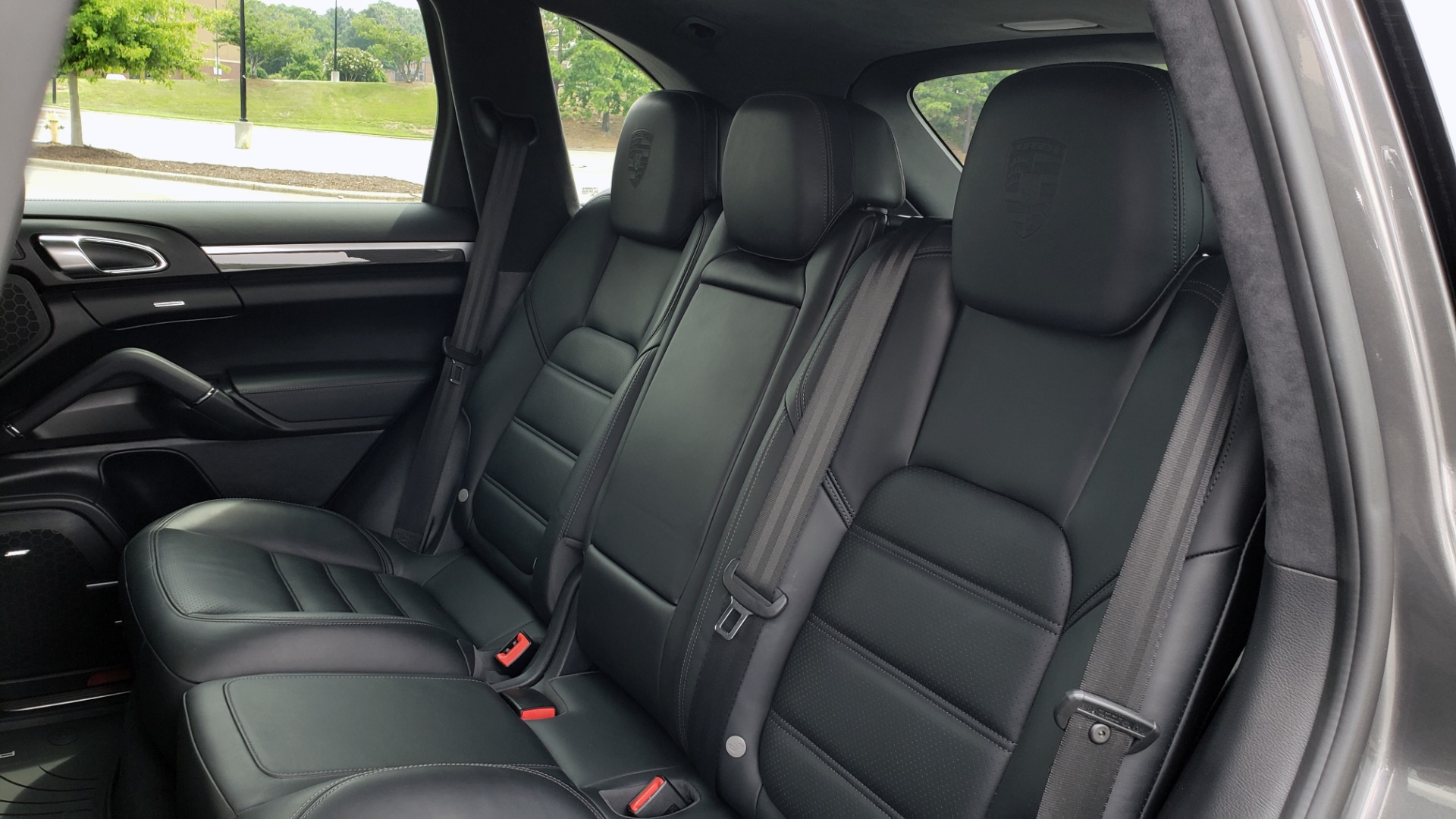 Used 2014 Porsche CAYENNE TURBO S / AWD / NAV / BOSE / PANO-ROOF / LCA / REARVIEW for sale Sold at Formula Imports in Charlotte NC 28227 72