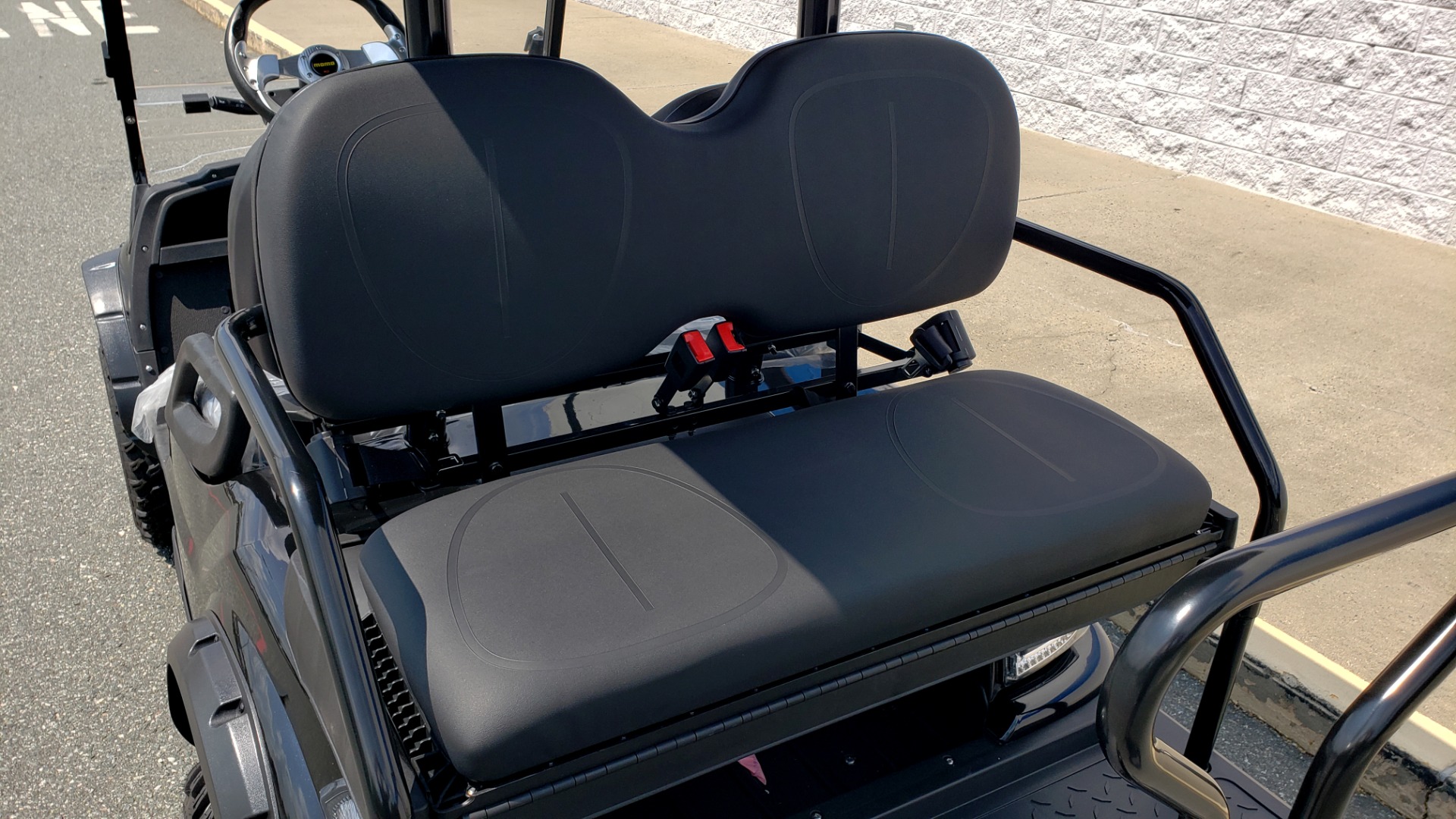 Used 2021 ICON i40L LIFTED ELECTRIC CAR / 4-PASSENGER GOLF CART / 25MPH / LIKE NEW for sale Sold at Formula Imports in Charlotte NC 28227 4