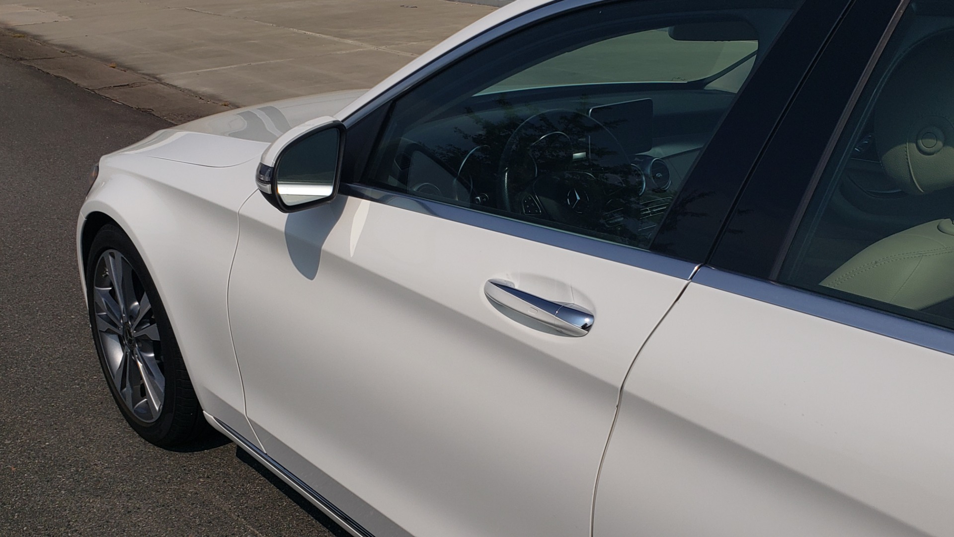 Used 2018 Mercedes-Benz C-CLASS C 300 PREMIUM / KEYLESS-GO / APPLE / PANO-ROOF / REARVIEW for sale Sold at Formula Imports in Charlotte NC 28227 10