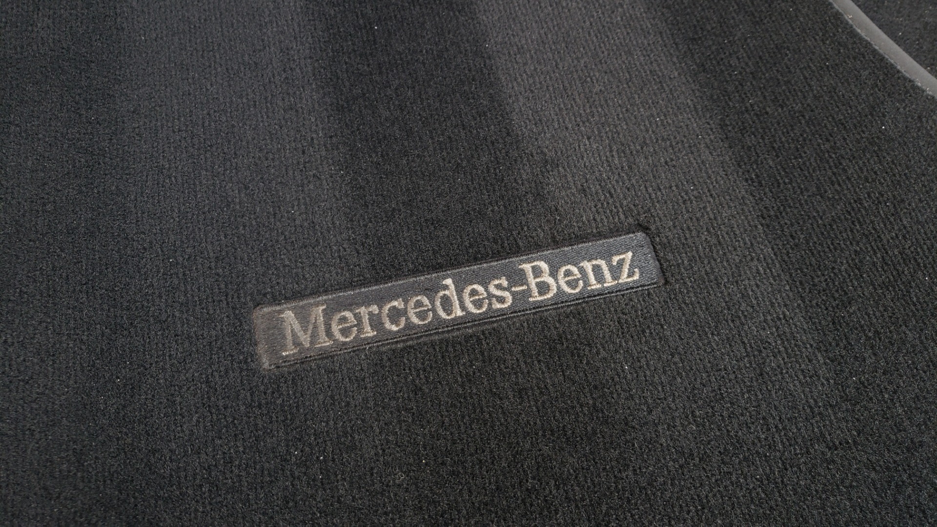 Used 2018 Mercedes-Benz C-CLASS C 300 PREMIUM / KEYLESS-GO / APPLE / PANO-ROOF / REARVIEW for sale Sold at Formula Imports in Charlotte NC 28227 17