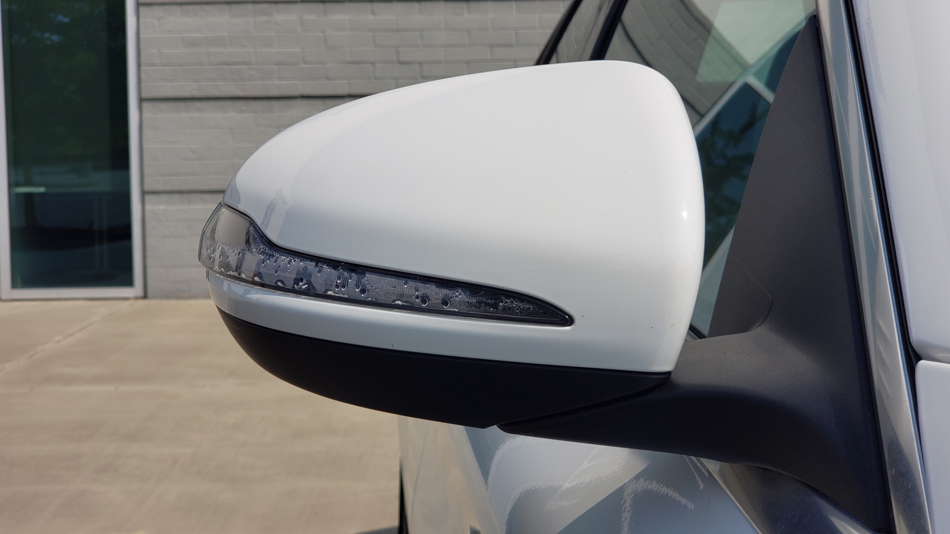 Used 2018 Mercedes-Benz C-CLASS C 300 PREMIUM / KEYLESS-GO / APPLE / PANO-ROOF / REARVIEW for sale Sold at Formula Imports in Charlotte NC 28227 24