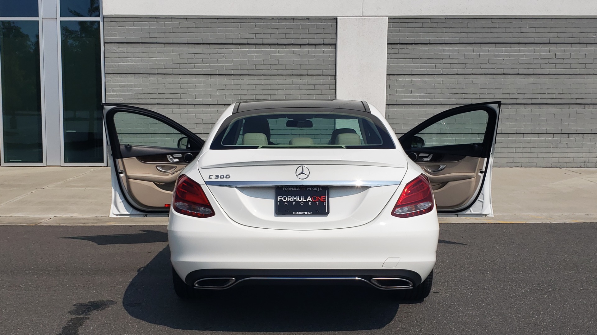 Used 2018 Mercedes-Benz C-CLASS C 300 PREMIUM / KEYLESS-GO / APPLE / PANO-ROOF / REARVIEW for sale Sold at Formula Imports in Charlotte NC 28227 26