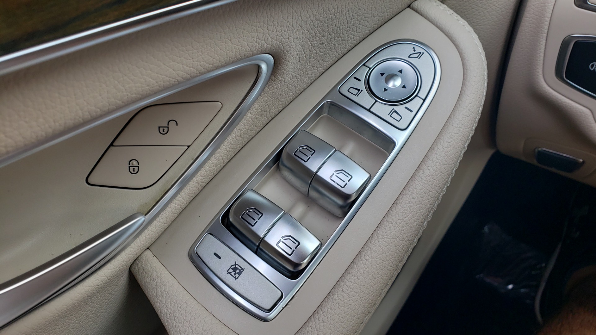 Used 2018 Mercedes-Benz C-CLASS C 300 PREMIUM / KEYLESS-GO / APPLE / PANO-ROOF / REARVIEW for sale Sold at Formula Imports in Charlotte NC 28227 36