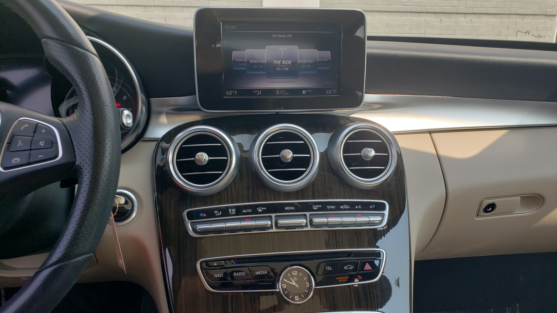 Used 2018 Mercedes-Benz C-CLASS C 300 PREMIUM / KEYLESS-GO / APPLE / PANO-ROOF / REARVIEW for sale Sold at Formula Imports in Charlotte NC 28227 41