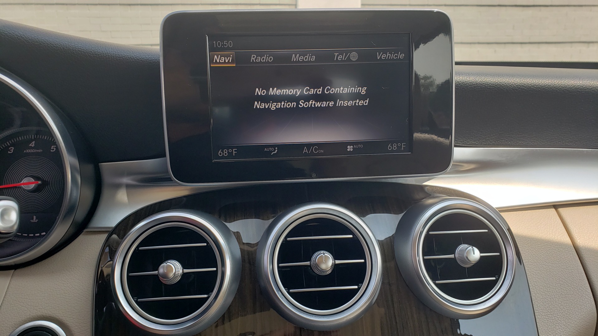 Used 2018 Mercedes-Benz C-CLASS C 300 PREMIUM / KEYLESS-GO / APPLE / PANO-ROOF / REARVIEW for sale Sold at Formula Imports in Charlotte NC 28227 43
