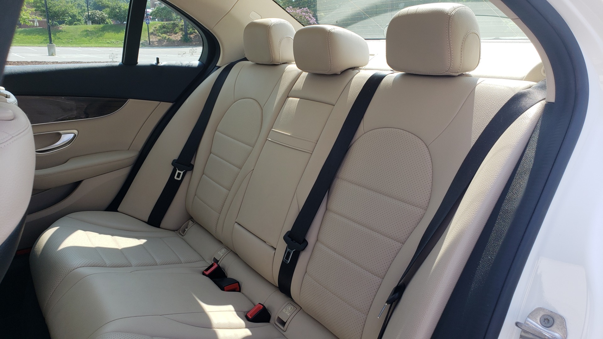 Used 2018 Mercedes-Benz C-CLASS C 300 PREMIUM / KEYLESS-GO / APPLE / PANO-ROOF / REARVIEW for sale Sold at Formula Imports in Charlotte NC 28227 58