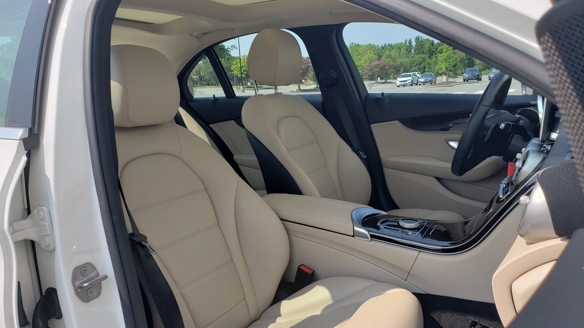 Used 2018 Mercedes-Benz C-CLASS C 300 PREMIUM / KEYLESS-GO / APPLE / PANO-ROOF / REARVIEW for sale Sold at Formula Imports in Charlotte NC 28227 62