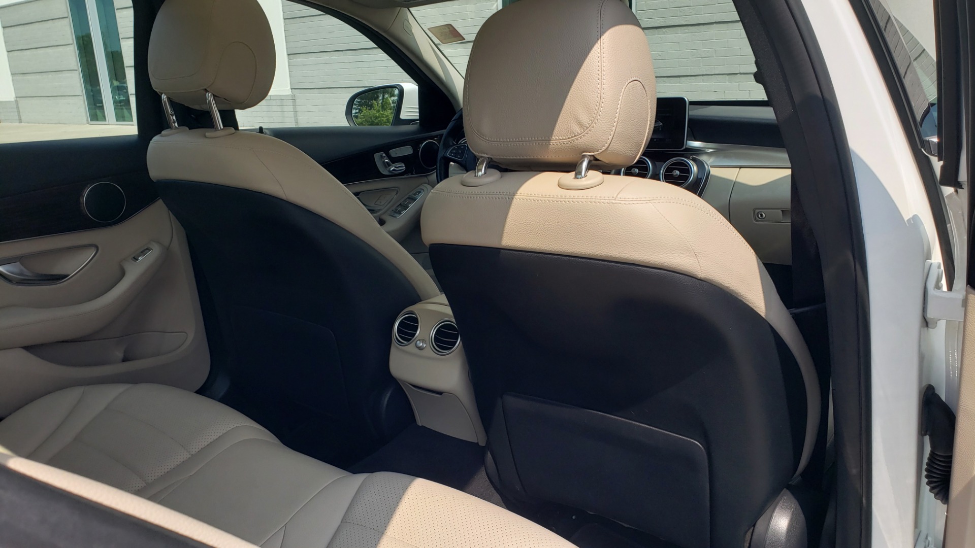 Used 2018 Mercedes-Benz C-CLASS C 300 PREMIUM / KEYLESS-GO / APPLE / PANO-ROOF / REARVIEW for sale Sold at Formula Imports in Charlotte NC 28227 68