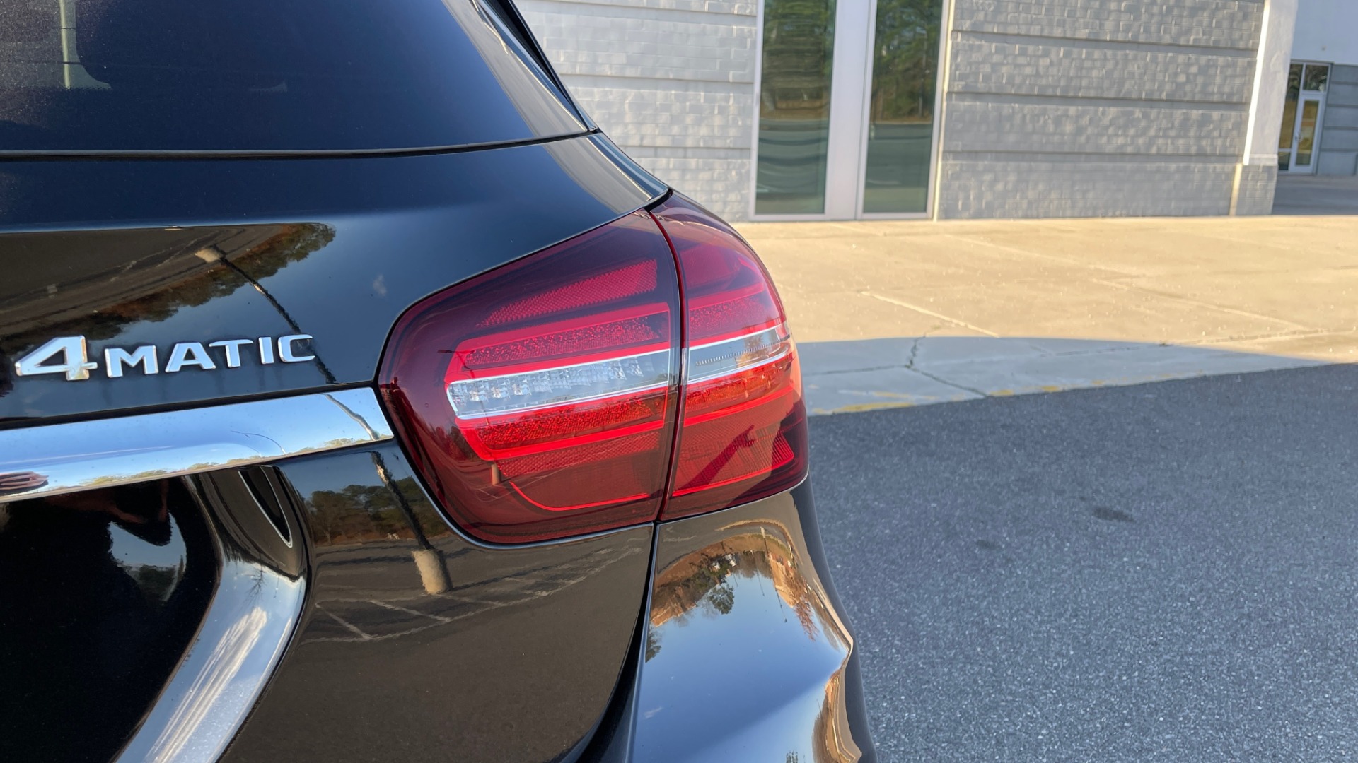 Used 2018 Mercedes-Benz GLA 250 PREMIUM / MULTI-MEDIA / PANO-ROOF / AMG LINE / NIGHT PKG / H/K SND for sale Sold at Formula Imports in Charlotte NC 28227 23