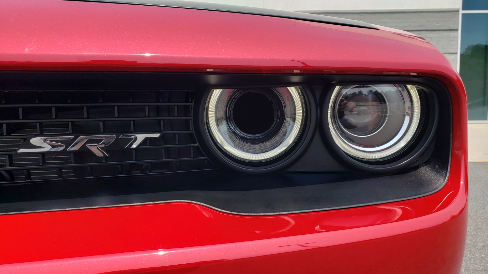 Used 2016 Dodge CHALLENGER SRT HELLCAT 707HP COUPE / AUTO / NAV / SUNROOF / H/K SND / REARVIEW for sale Sold at Formula Imports in Charlotte NC 28227 26