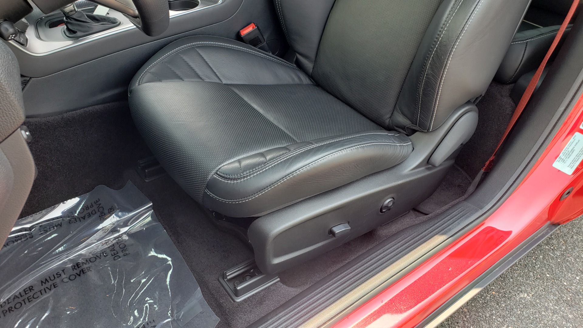 Used 2016 Dodge CHALLENGER SRT HELLCAT 707HP COUPE / AUTO / NAV / SUNROOF / H/K SND / REARVIEW for sale Sold at Formula Imports in Charlotte NC 28227 36