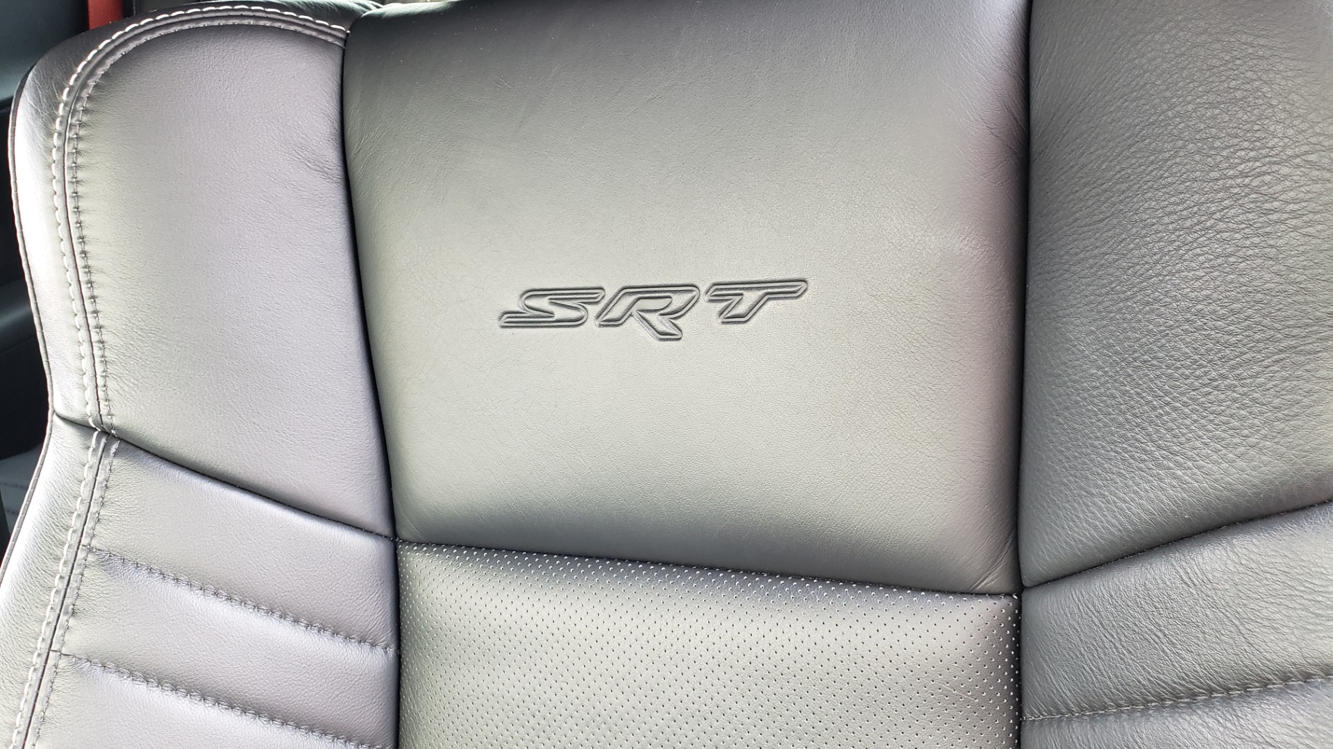 Used 2016 Dodge CHALLENGER SRT HELLCAT 707HP COUPE / AUTO / NAV / SUNROOF / H/K SND / REARVIEW for sale Sold at Formula Imports in Charlotte NC 28227 38