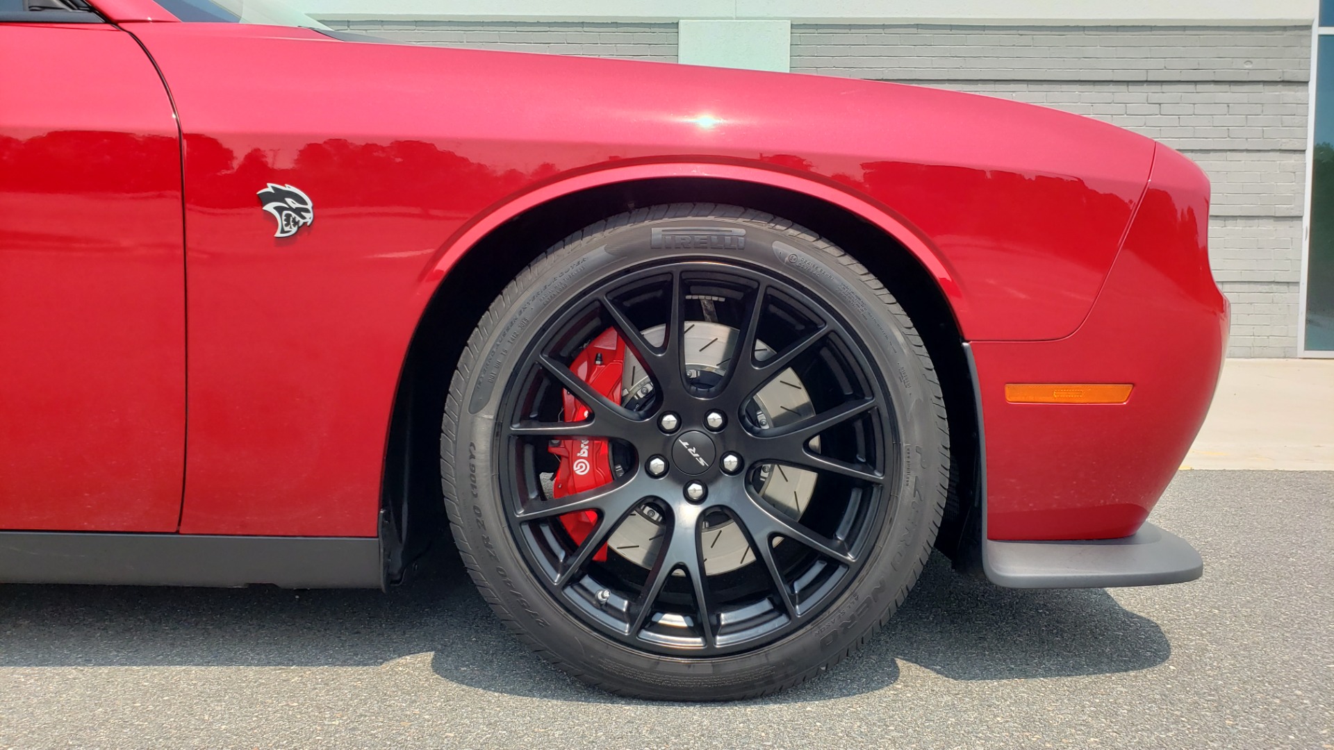 Used 2016 Dodge CHALLENGER SRT HELLCAT 707HP COUPE / AUTO / NAV / SUNROOF / H/K SND / REARVIEW for sale Sold at Formula Imports in Charlotte NC 28227 82
