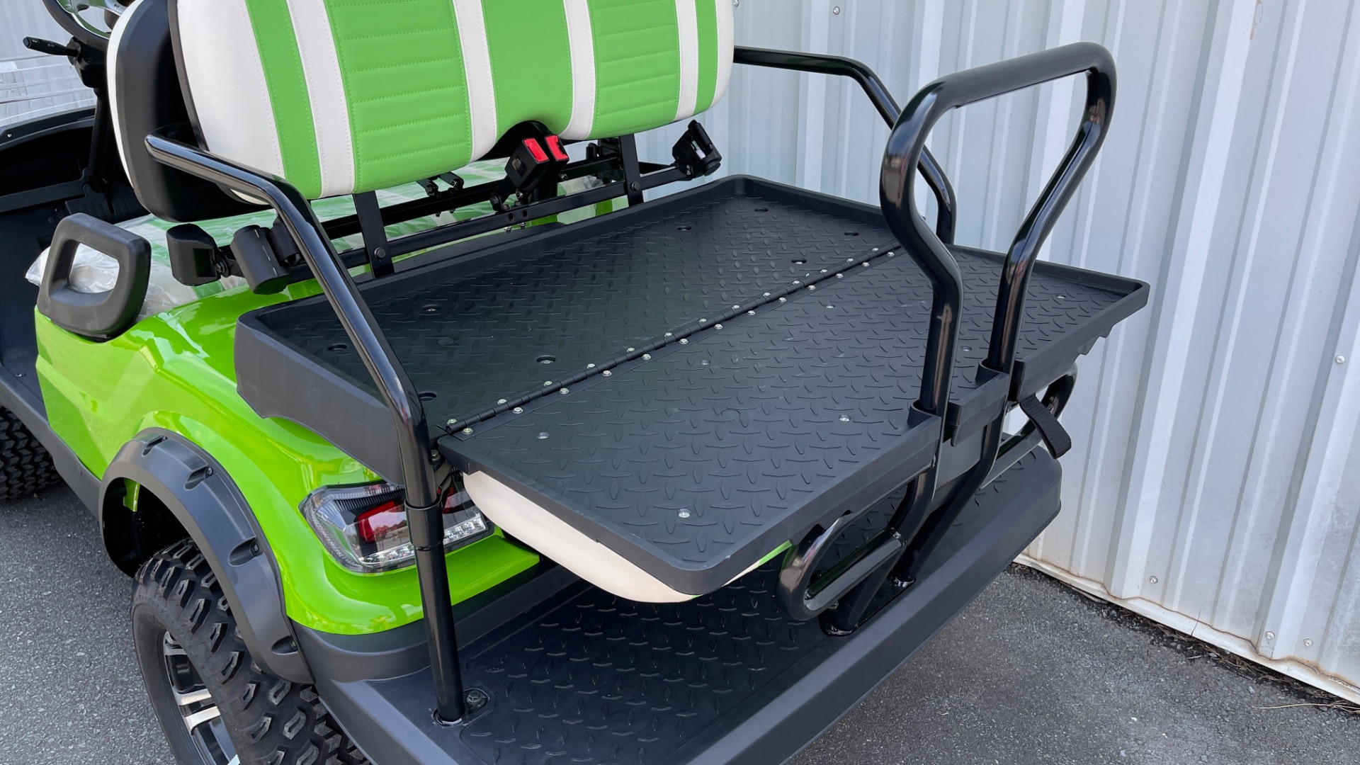 Used 2021 ICON i40L LIFTED ELECTRIC CAR / 4-PASSENGER GOLF CART / 25MPH / NEW / 1-MILE for sale Sold at Formula Imports in Charlotte NC 28227 14