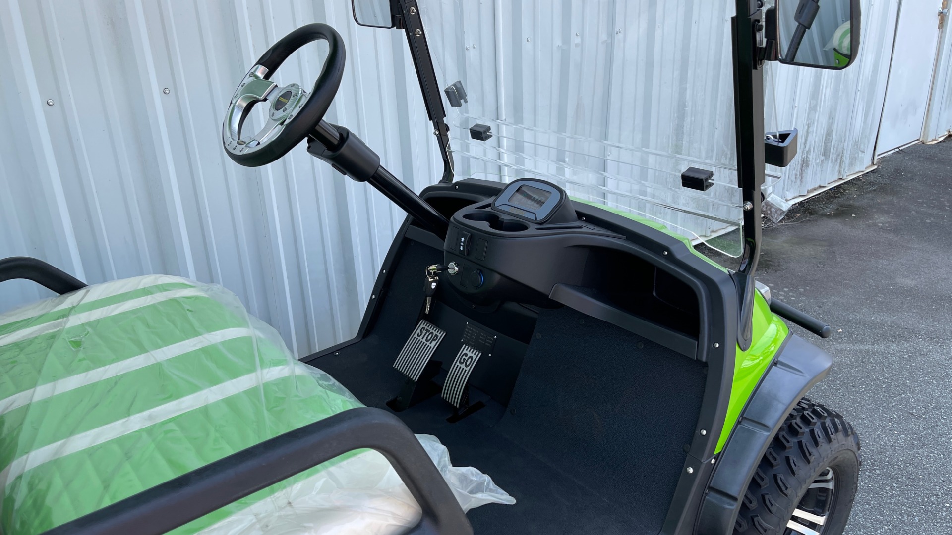 Used 2021 ICON i40L LIFTED ELECTRIC CAR / 4-PASSENGER GOLF CART / 25MPH / NEW / 1-MILE for sale Sold at Formula Imports in Charlotte NC 28227 34