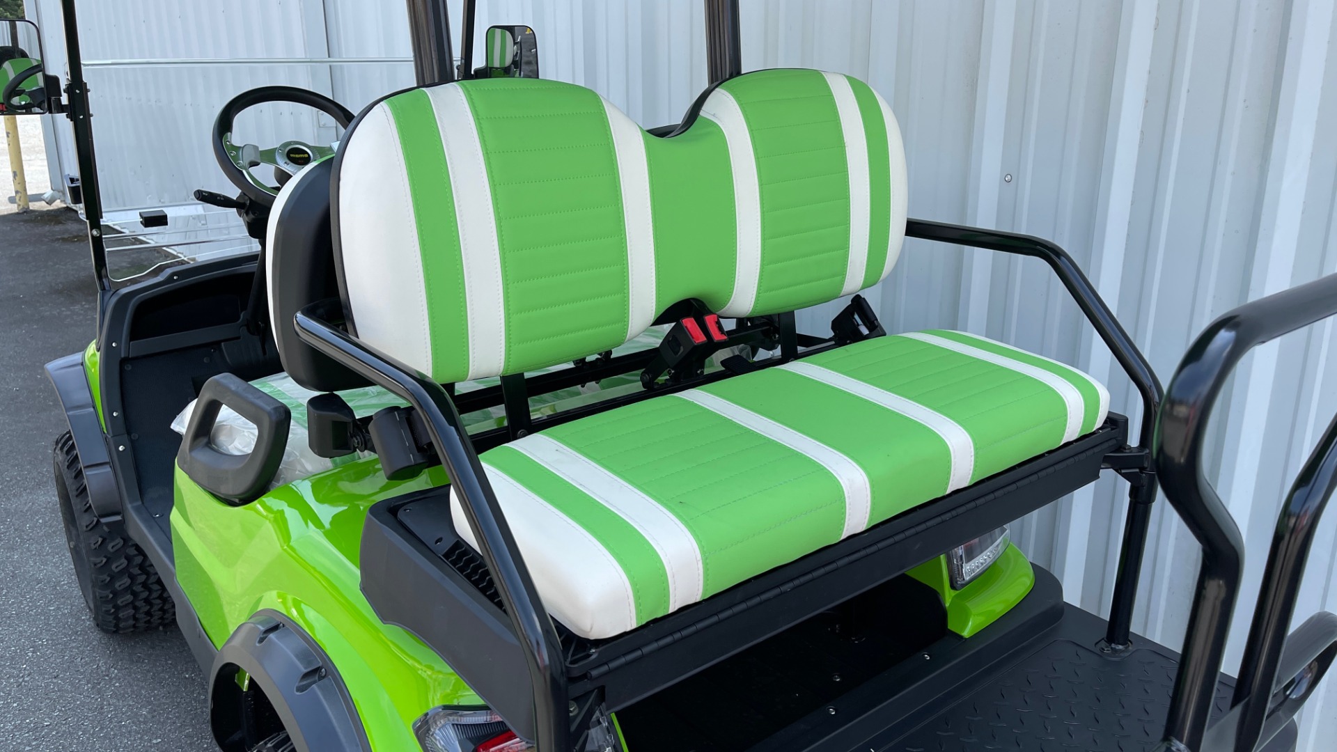 Used 2021 ICON i40L LIFTED ELECTRIC CAR / 4-PASSENGER GOLF CART / 25MPH / NEW / 1-MILE for sale Sold at Formula Imports in Charlotte NC 28227 6