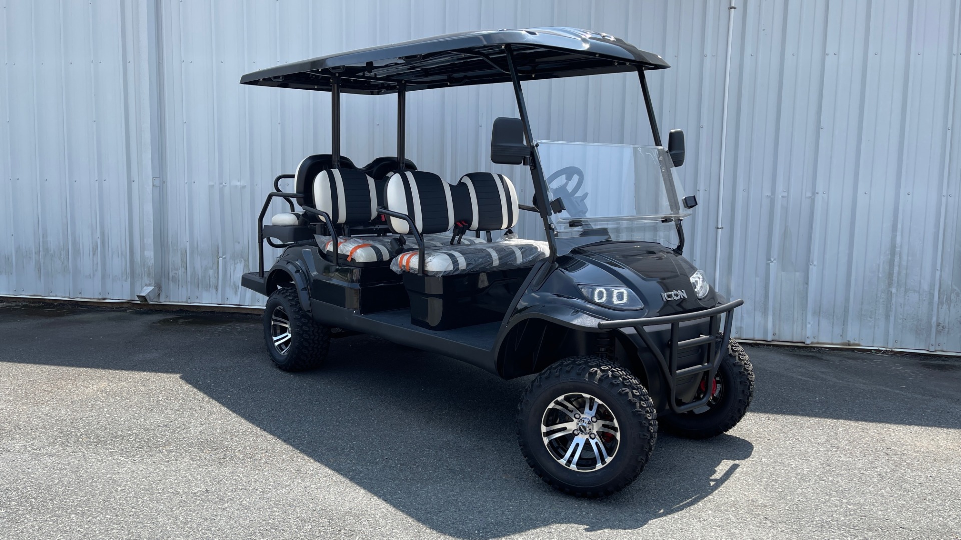 Used 2021 ICON i60L LIFTED ELECTRIC CAR / 6-PASSENGER GOLF CART / 25MPH / NEW / 1-MILE for sale Sold at Formula Imports in Charlotte NC 28227 4