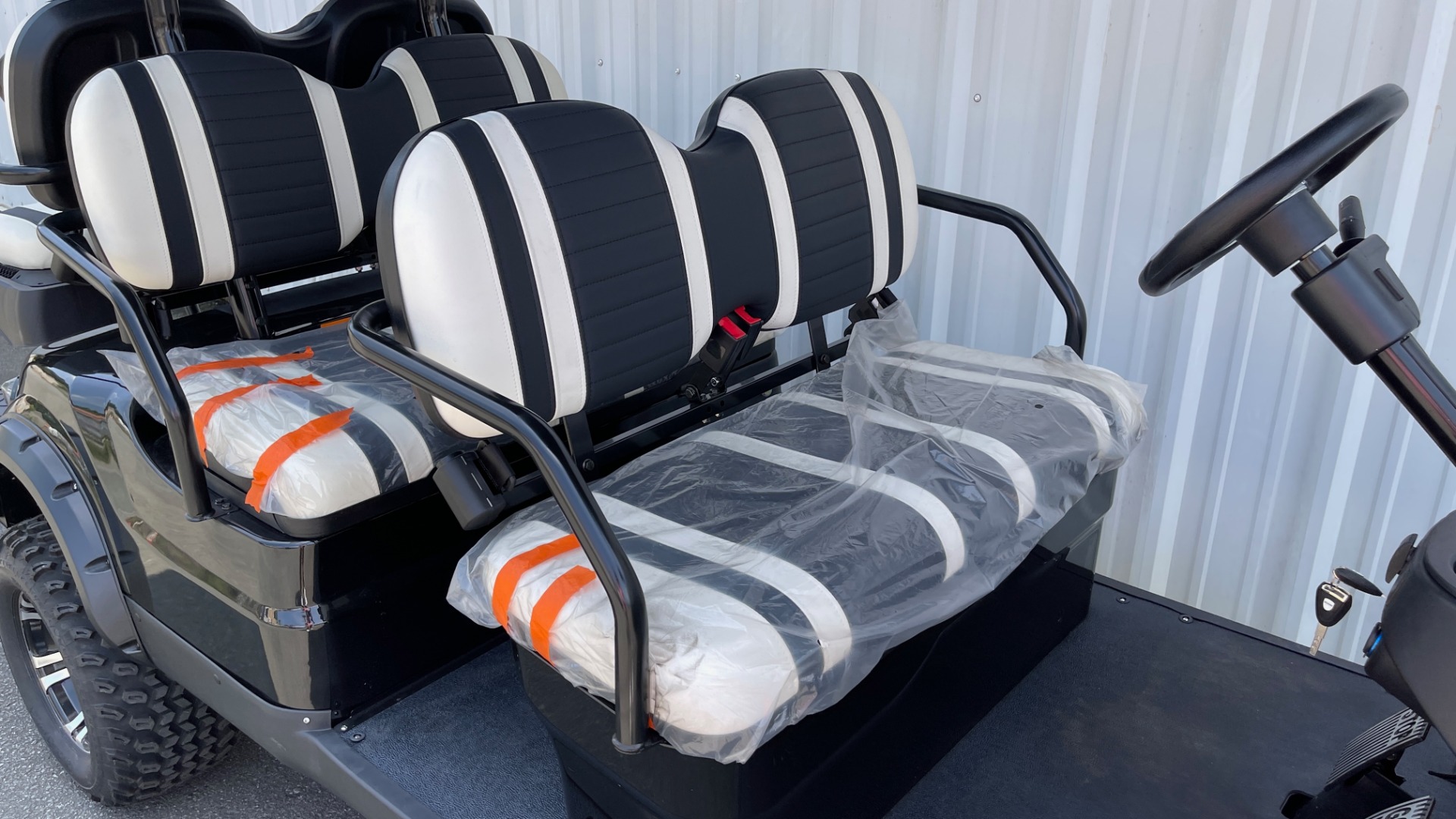 Used 2021 ICON i60L LIFTED ELECTRIC CAR / 6-PASSENGER GOLF CART / 25MPH / NEW / 1-MILE for sale Sold at Formula Imports in Charlotte NC 28227 40