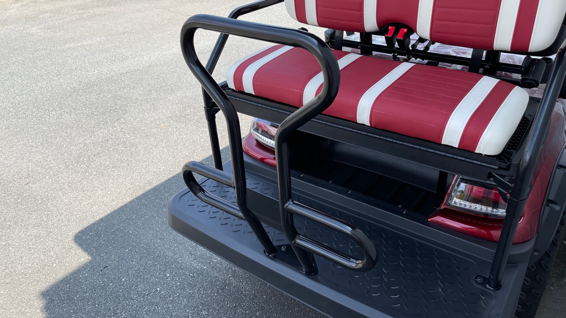 Used 2021 ICON i40L LIFTED ELECTRIC CAR / 4-PASSENGER GOLF CART / 25MPH / NEW / 2-MILE for sale Sold at Formula Imports in Charlotte NC 28227 12
