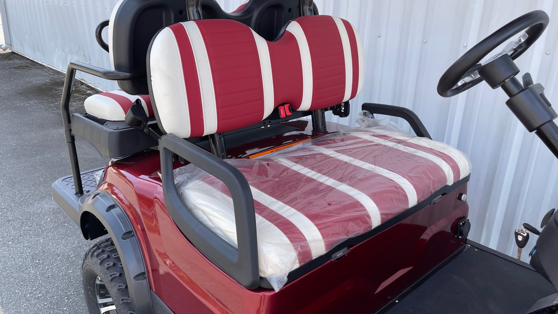 Used 2021 ICON i40L LIFTED ELECTRIC CAR / 4-PASSENGER GOLF CART / 25MPH / NEW / 2-MILE for sale Sold at Formula Imports in Charlotte NC 28227 34