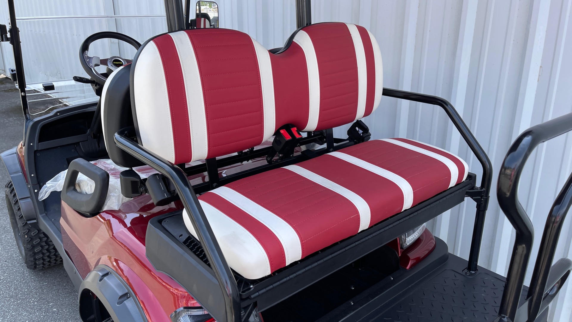 Used 2021 ICON i40L LIFTED ELECTRIC CAR / 4-PASSENGER GOLF CART / 25MPH / NEW / 2-MILE for sale Sold at Formula Imports in Charlotte NC 28227 7