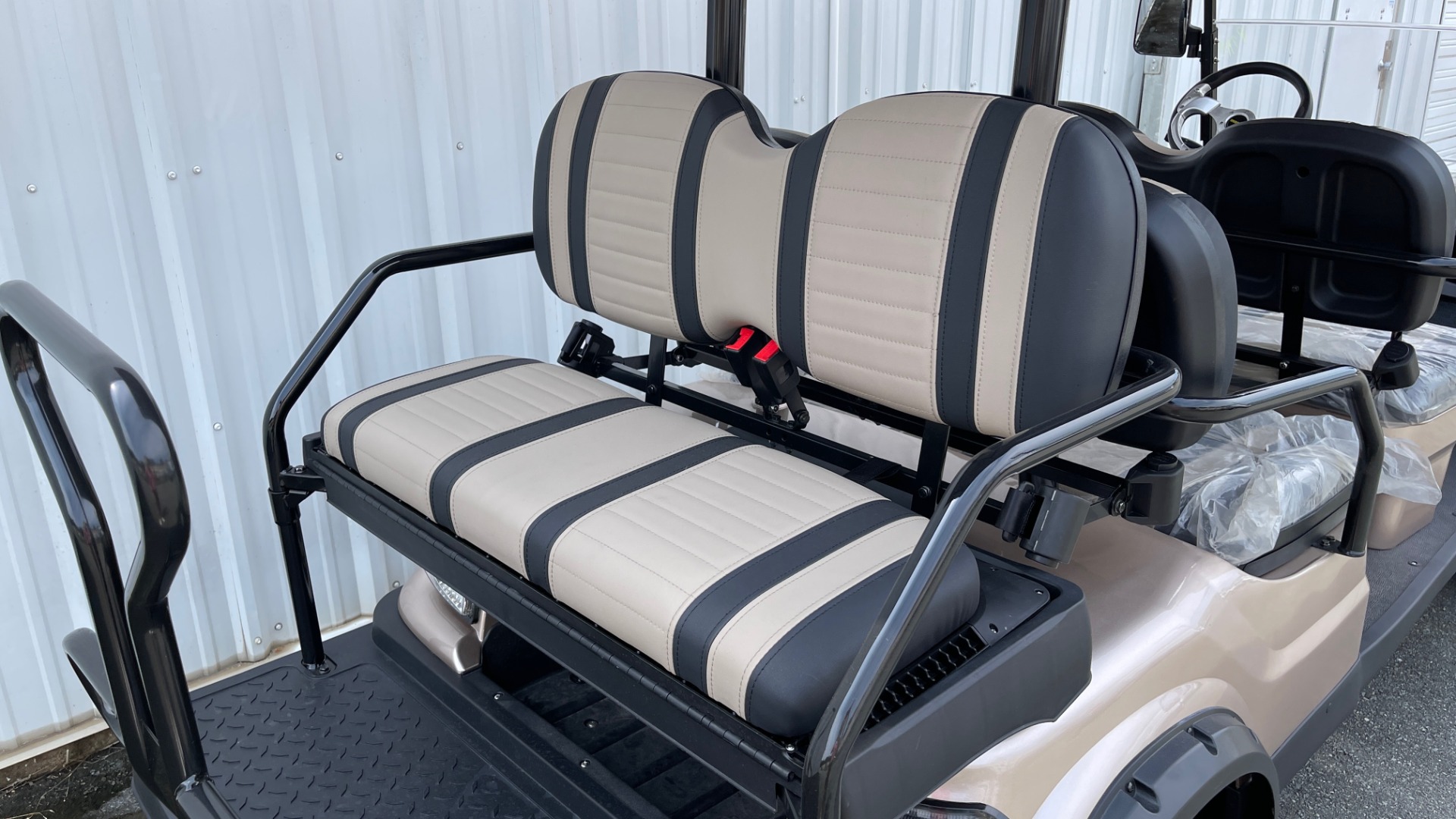 Used 2021 ICON I60L LIFTED ELECTRIC CAR / 6-PASSENGER GOLF CART / 25MPH / NEW / 1-MILE for sale Sold at Formula Imports in Charlotte NC 28227 11
