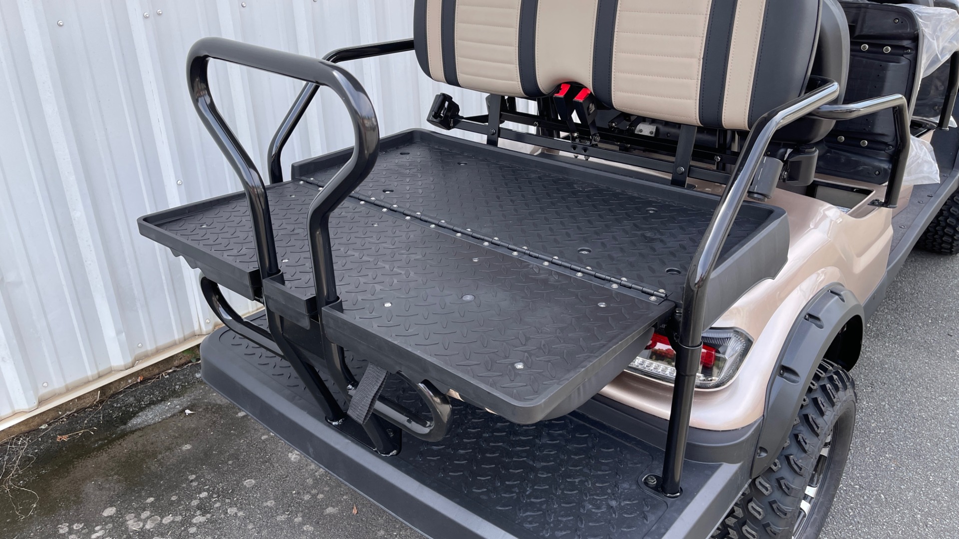 Used 2021 ICON I60L LIFTED ELECTRIC CAR / 6-PASSENGER GOLF CART / 25MPH / NEW / 1-MILE for sale Sold at Formula Imports in Charlotte NC 28227 16