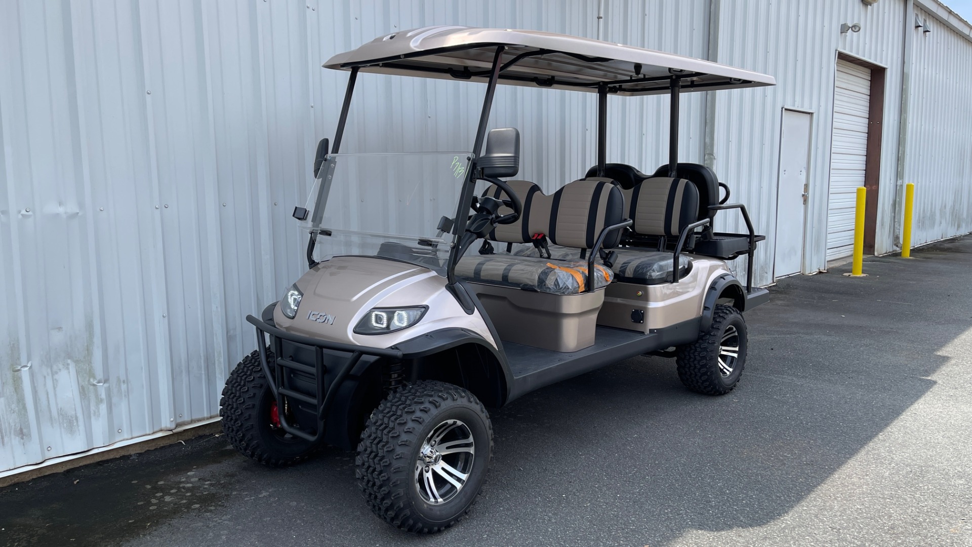 Used 2021 ICON I60L LIFTED ELECTRIC CAR / 6-PASSENGER GOLF CART / 25MPH / NEW / 1-MILE for sale Sold at Formula Imports in Charlotte NC 28227 31
