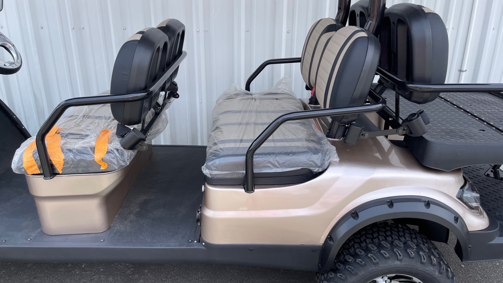 Used 2021 ICON I60L LIFTED ELECTRIC CAR / 6-PASSENGER GOLF CART / 25MPH / NEW / 1-MILE for sale Sold at Formula Imports in Charlotte NC 28227 33