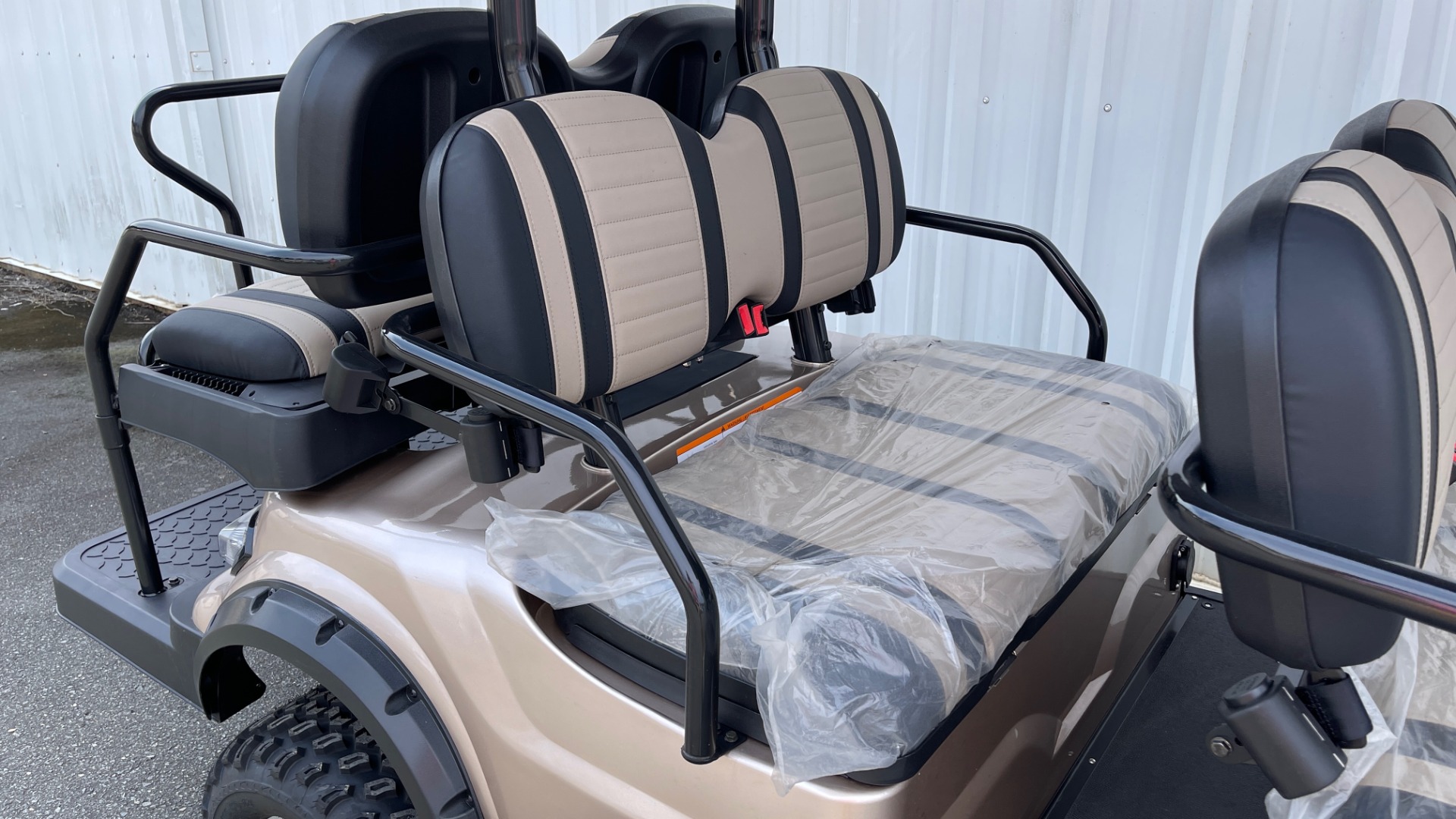 Used 2021 ICON I60L LIFTED ELECTRIC CAR / 6-PASSENGER GOLF CART / 25MPH / NEW / 1-MILE for sale Sold at Formula Imports in Charlotte NC 28227 9