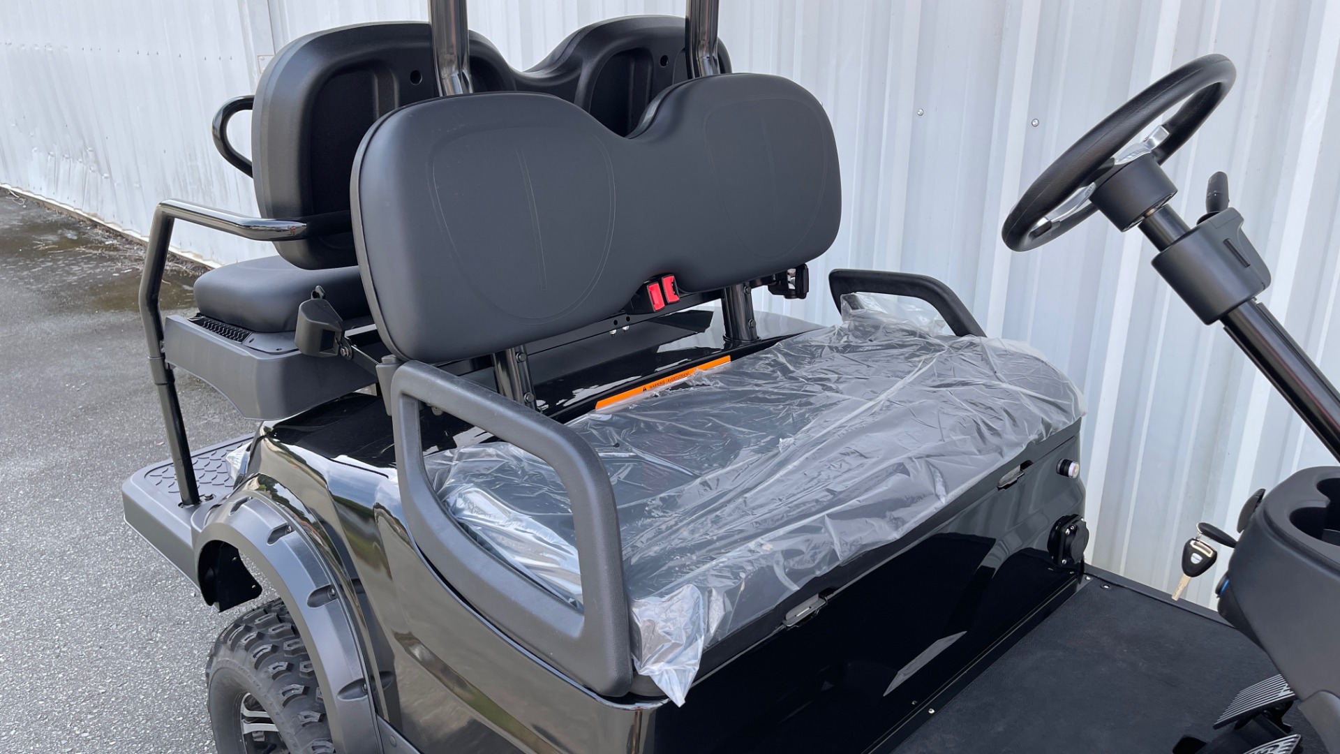 Used 2021 ICON i40L LIFTED ELECTRIC CAR / 4-PASSENGER GOLF CART / 25MPH / NEW / 1-MILE for sale Sold at Formula Imports in Charlotte NC 28227 31