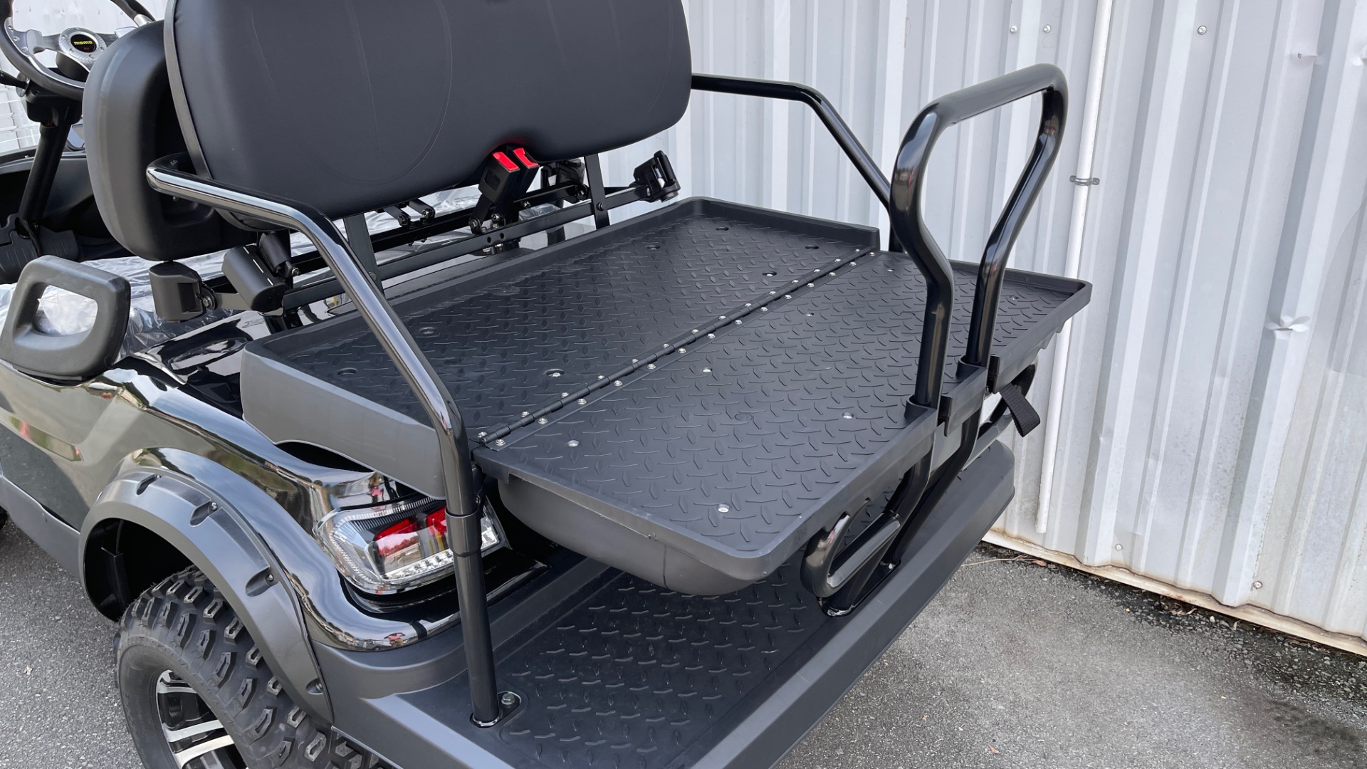 Used 2021 ICON i40L LIFTED ELECTRIC CAR / 4-PASSENGER GOLF CART / 25MPH / NEW / 1-MILE for sale Sold at Formula Imports in Charlotte NC 28227 8