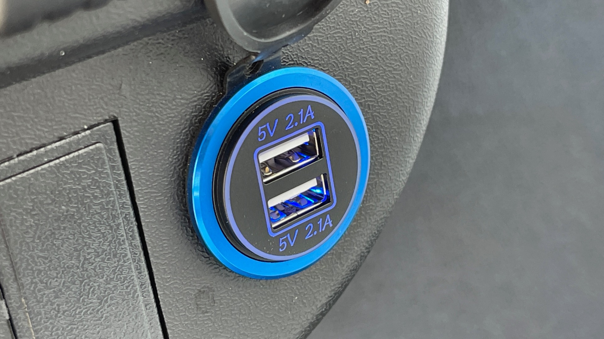 Used 2021 ICON i40L LIFTED ELECTRIC CAR / 4-PASSENGER GOLF CART / 25MPH / NEW / 1-MILE for sale Sold at Formula Imports in Charlotte NC 28227 31