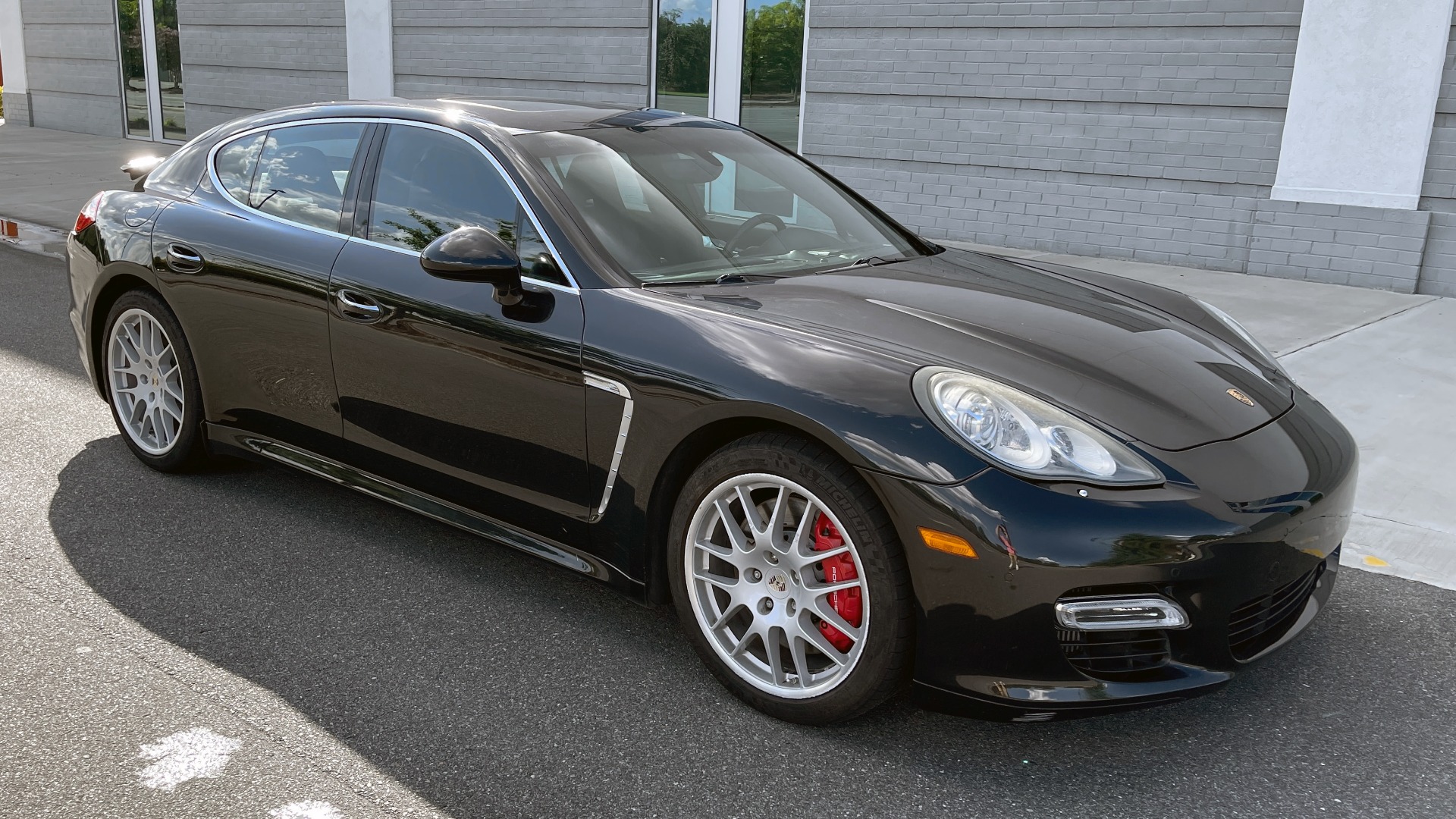 Used 2010 Porsche PANAMERA 4DR HB TURBO / SPORT CHRONO / BURMESTER / AUTO CLIMATE CONTROL for sale Sold at Formula Imports in Charlotte NC 28227 6