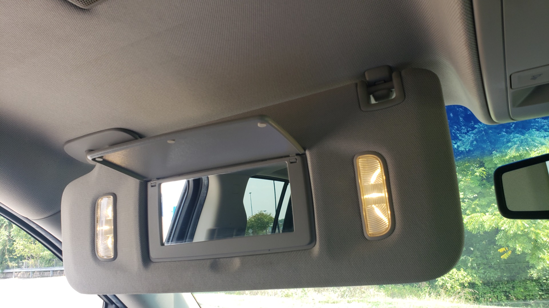 Used 2015 Chevrolet SURBURBAN LTZ 4WD / NAV / SUNROOF / 3-ROW / ENTERTAINMENT / REARVIEW for sale Sold at Formula Imports in Charlotte NC 28227 32