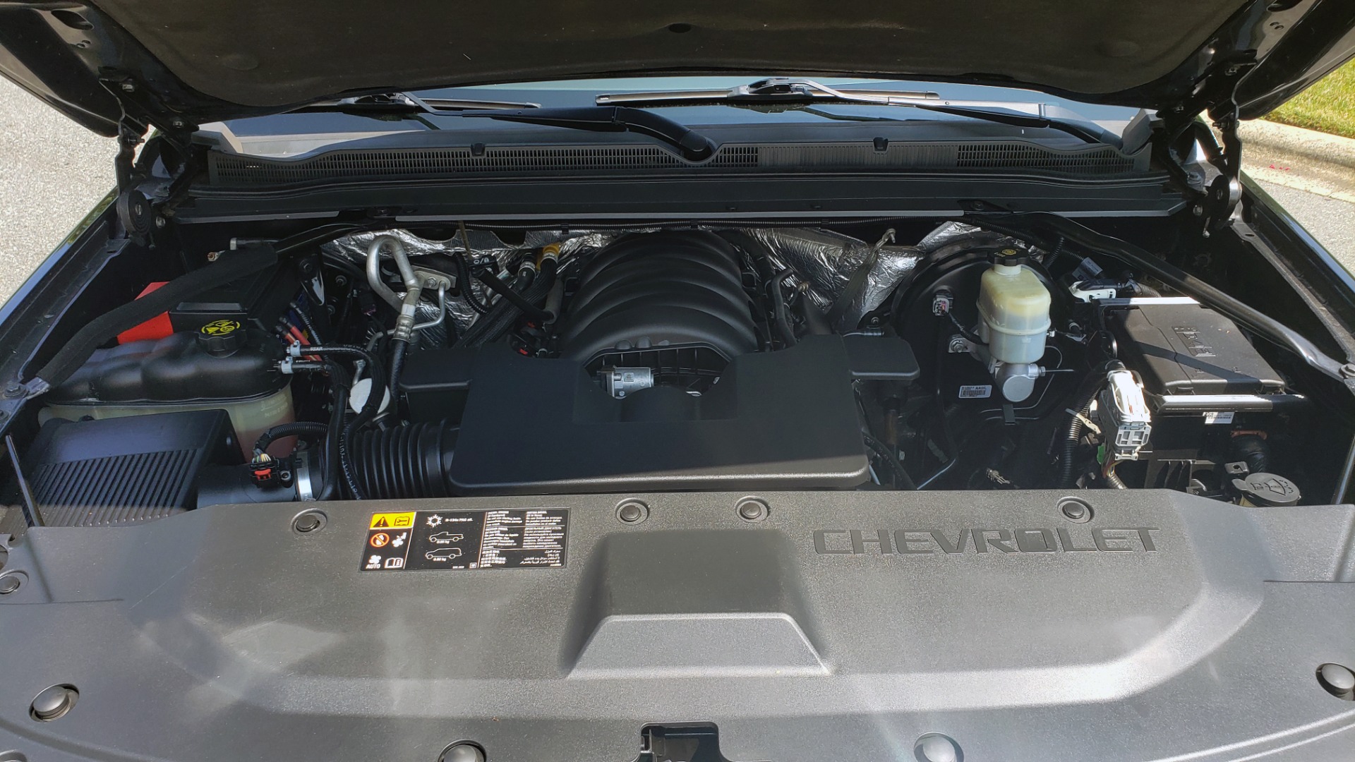 Used 2015 Chevrolet SURBURBAN LTZ 4WD / NAV / SUNROOF / 3-ROW / ENTERTAINMENT / REARVIEW for sale Sold at Formula Imports in Charlotte NC 28227 58