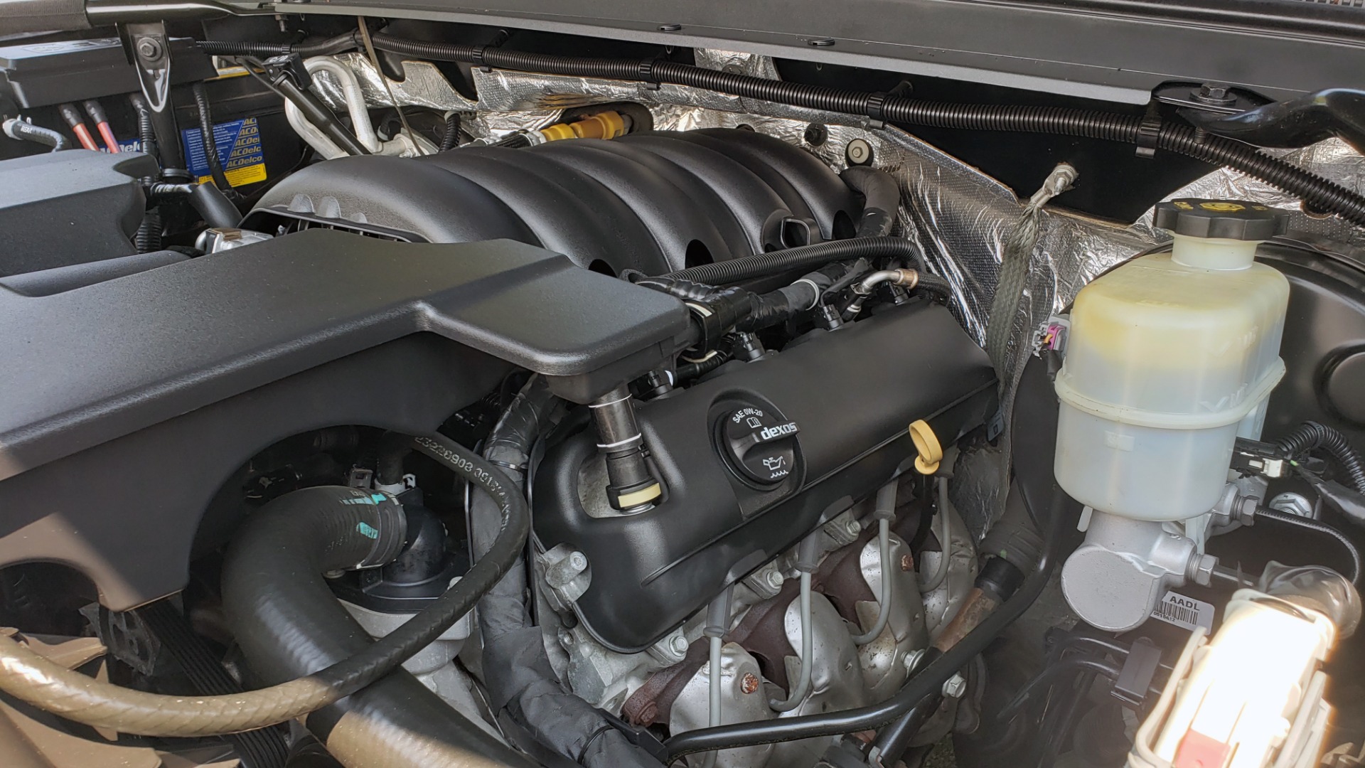Used 2015 Chevrolet SURBURBAN LTZ 4WD / NAV / SUNROOF / 3-ROW / ENTERTAINMENT / REARVIEW for sale Sold at Formula Imports in Charlotte NC 28227 59